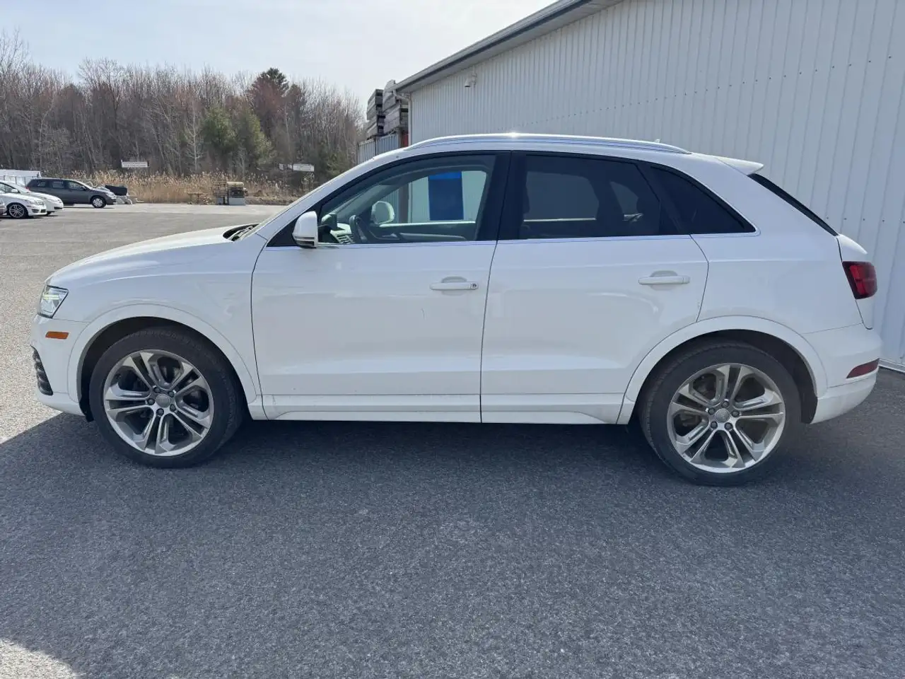 Audi Q3 снимка Audi Q3