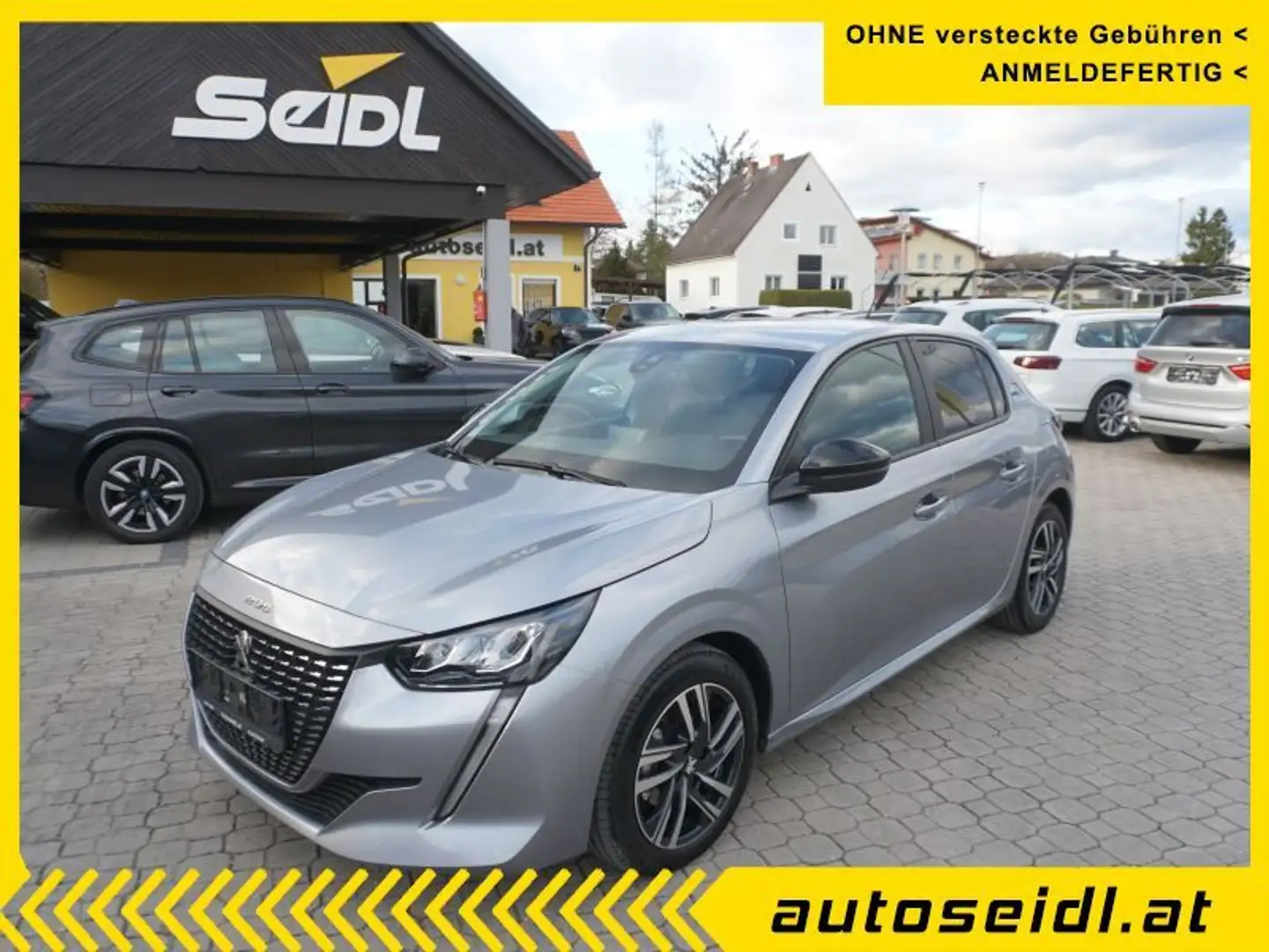 Peugeot 208 1,2 Style PureTech *2023er!!* Grau - 1