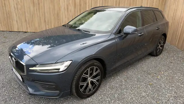Volvo V60 V60 2.0 B3 MHEV Essential DCT