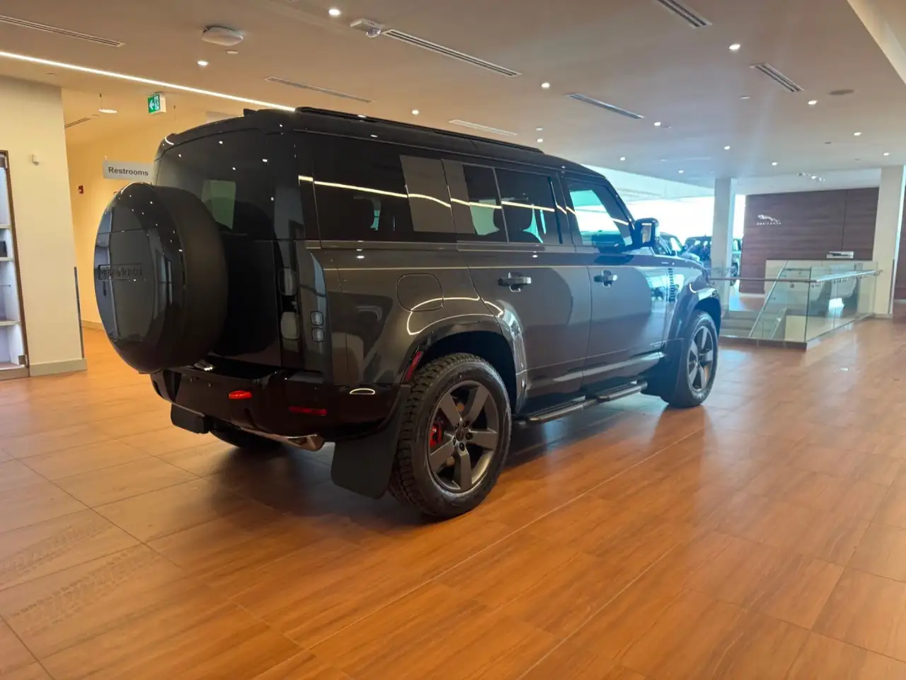 Land Rover Defender снимка Land Rover Defender