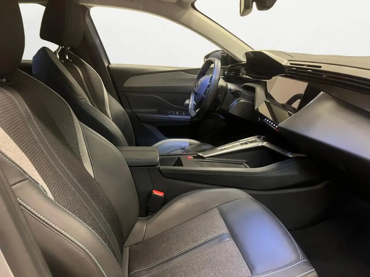 Peugeot 308 308 — photo 11