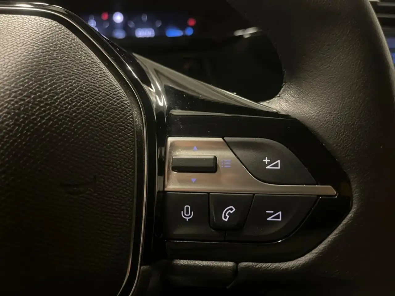 Peugeot 308 308 — photo 18