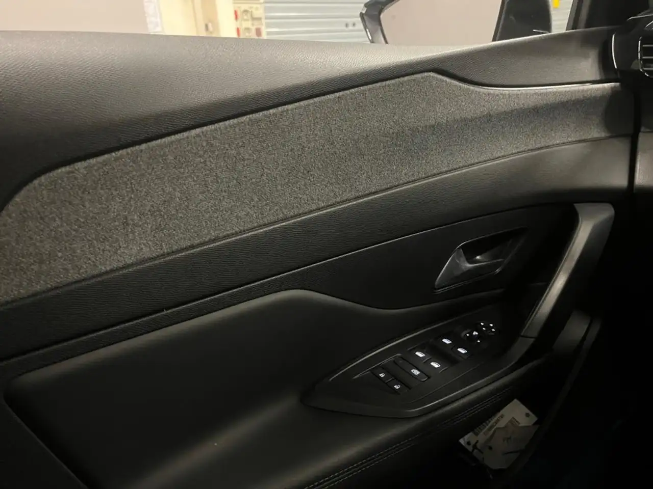 Peugeot 308 308 — photo 13