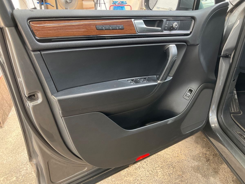 Volkswagen Touareg V6 TDI BMT/Executive/R Line/Terrain Tech — photo 9