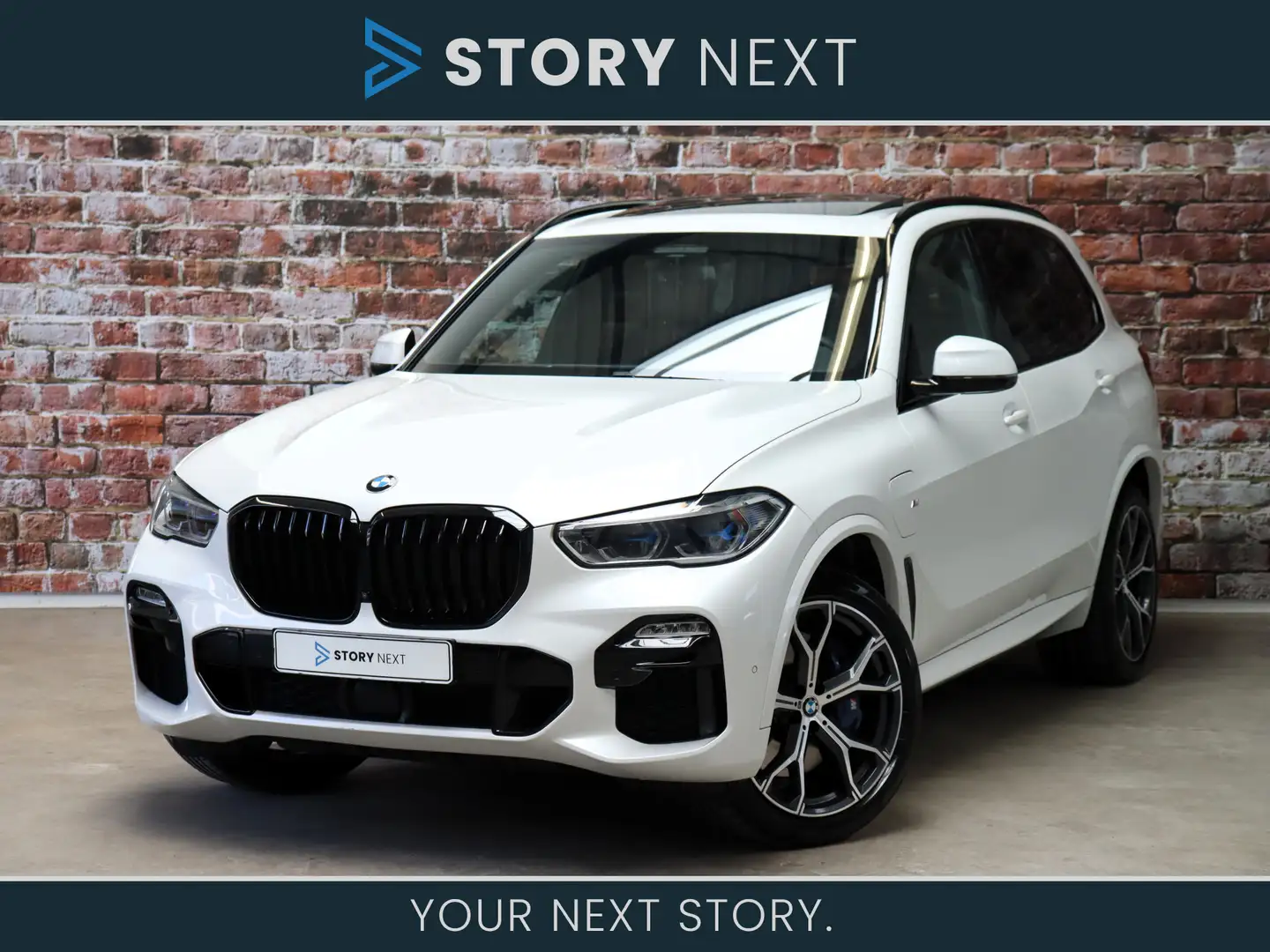 BMW X5 xDrive45e High Executive M Sport Pakket Automaat / Wit - 1