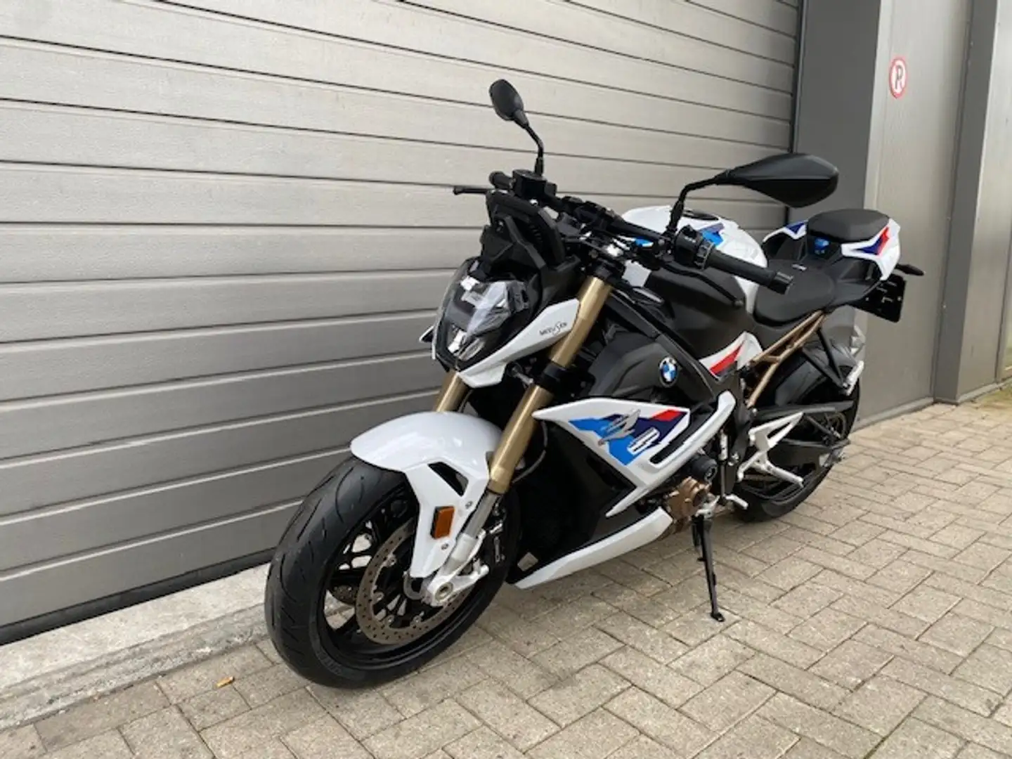 BMW S 1000 R 0 - 2