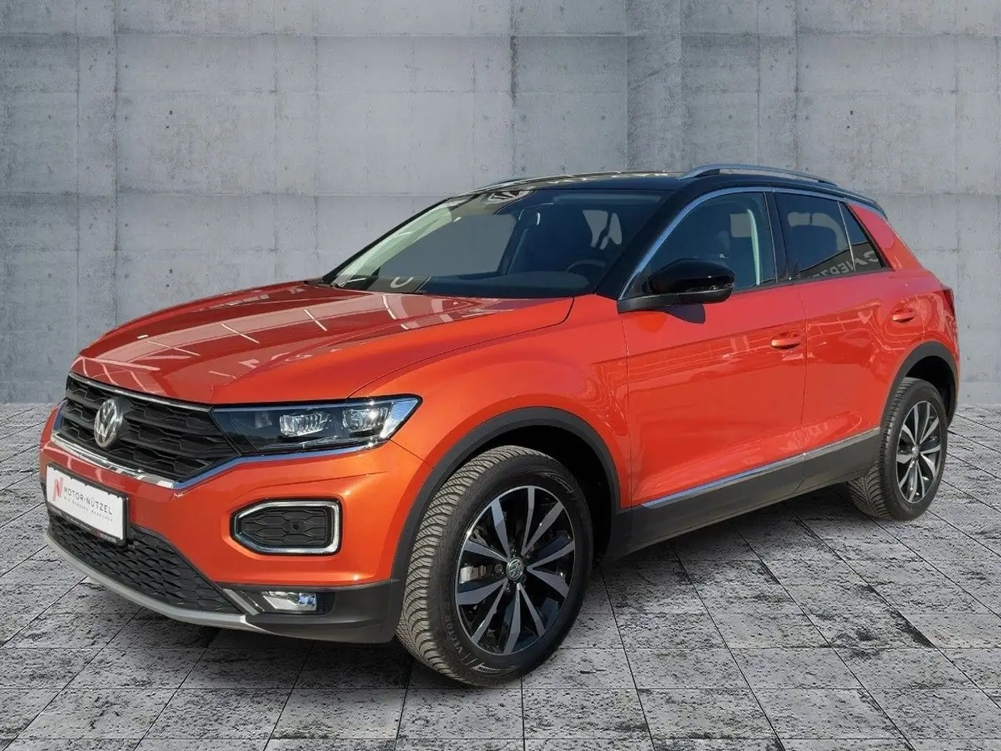 Volkswagen T-Roc 1.0 TSI STYLE LED+NAVI+DAB+SHZ+PDC+NSW+17" Orange - 2