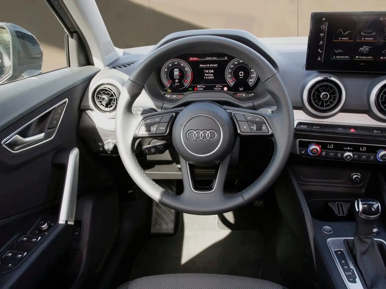 Audi Q2 35 TFSI S line 17" NAVIAPP+VC SHZ MATRIX, миниатюра 15