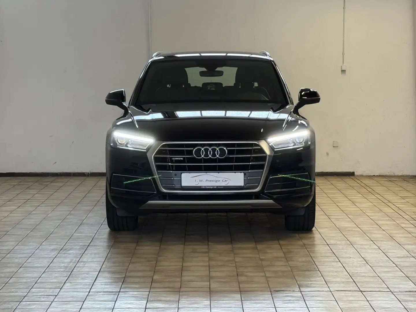 Audi Q5 Quattro S LINE Aut. LEDER NAVI LED 1 Hand Schwarz - 2