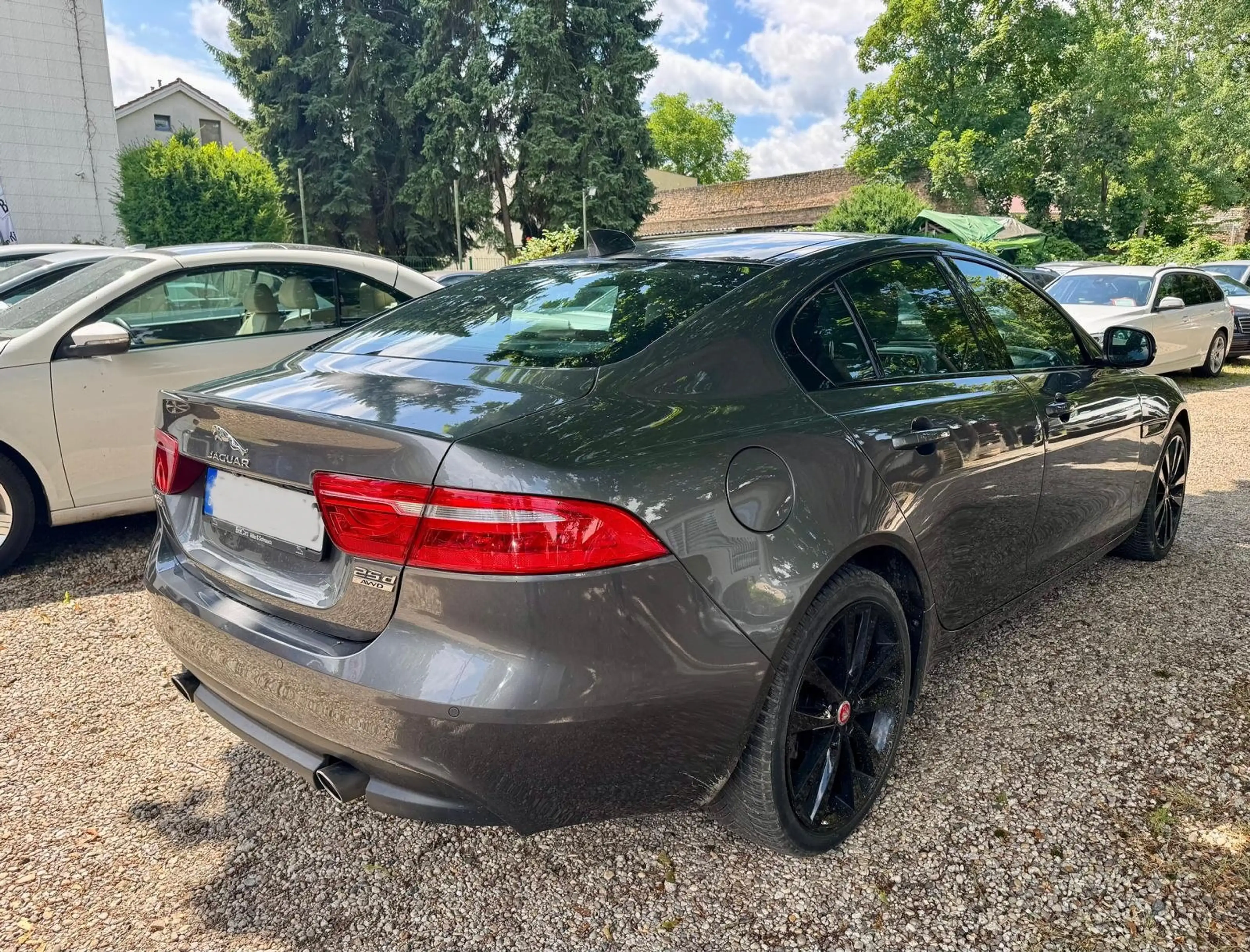 Jaguar XE 2.0 Euro 6 Leder 61.200 KM LED Pano Klima Leder — photo 5