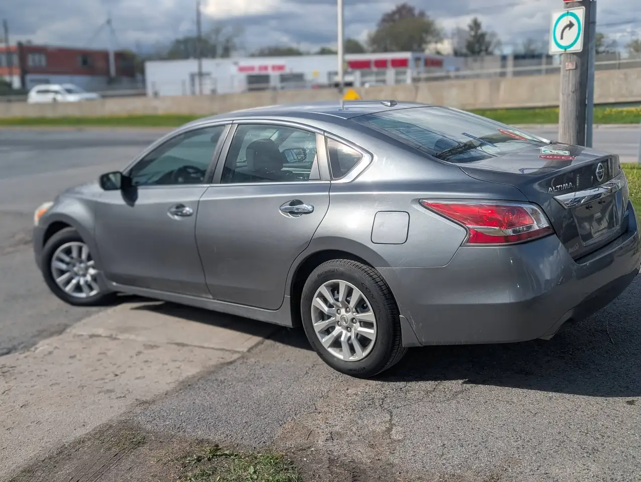 Nissan Altima fotografie Nissan Altima