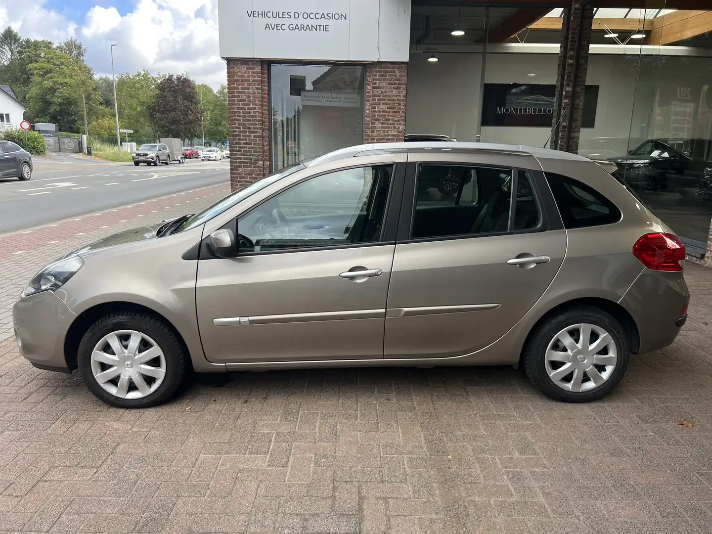 Renault Clio Clio 1.2i Expression***GSM 0475323828*** Beige - 1