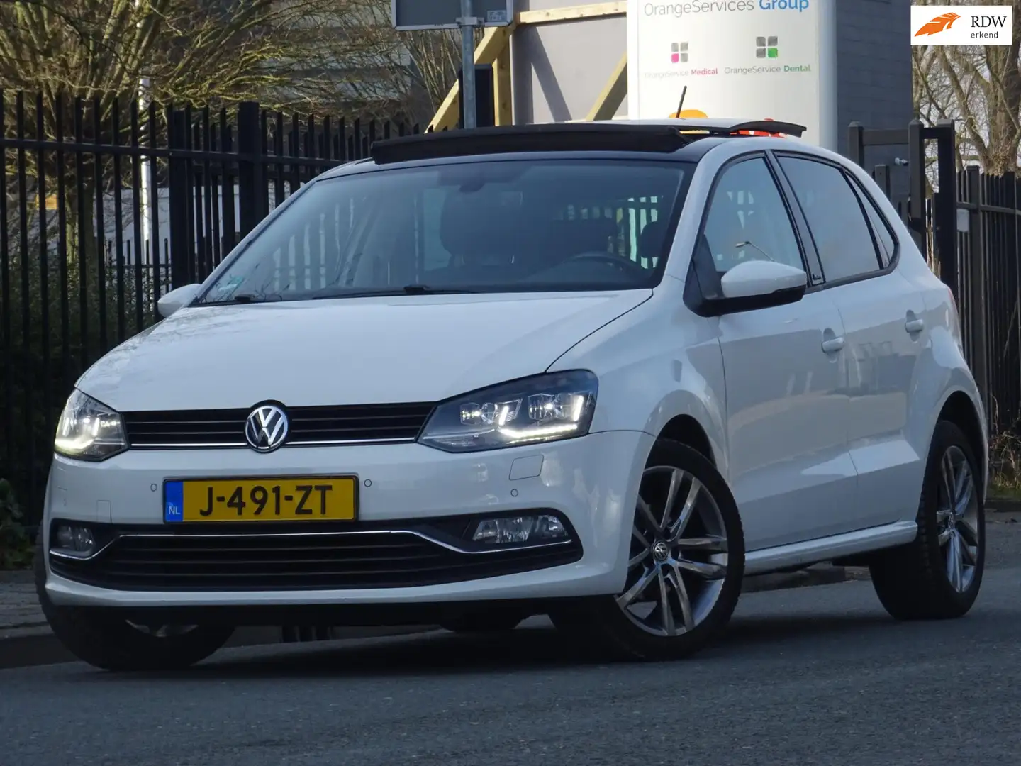 Volkswagen Polo 1.2 TSI Highline 5DR PANORAMADAK/CARPLAY/APK Weiß - 1