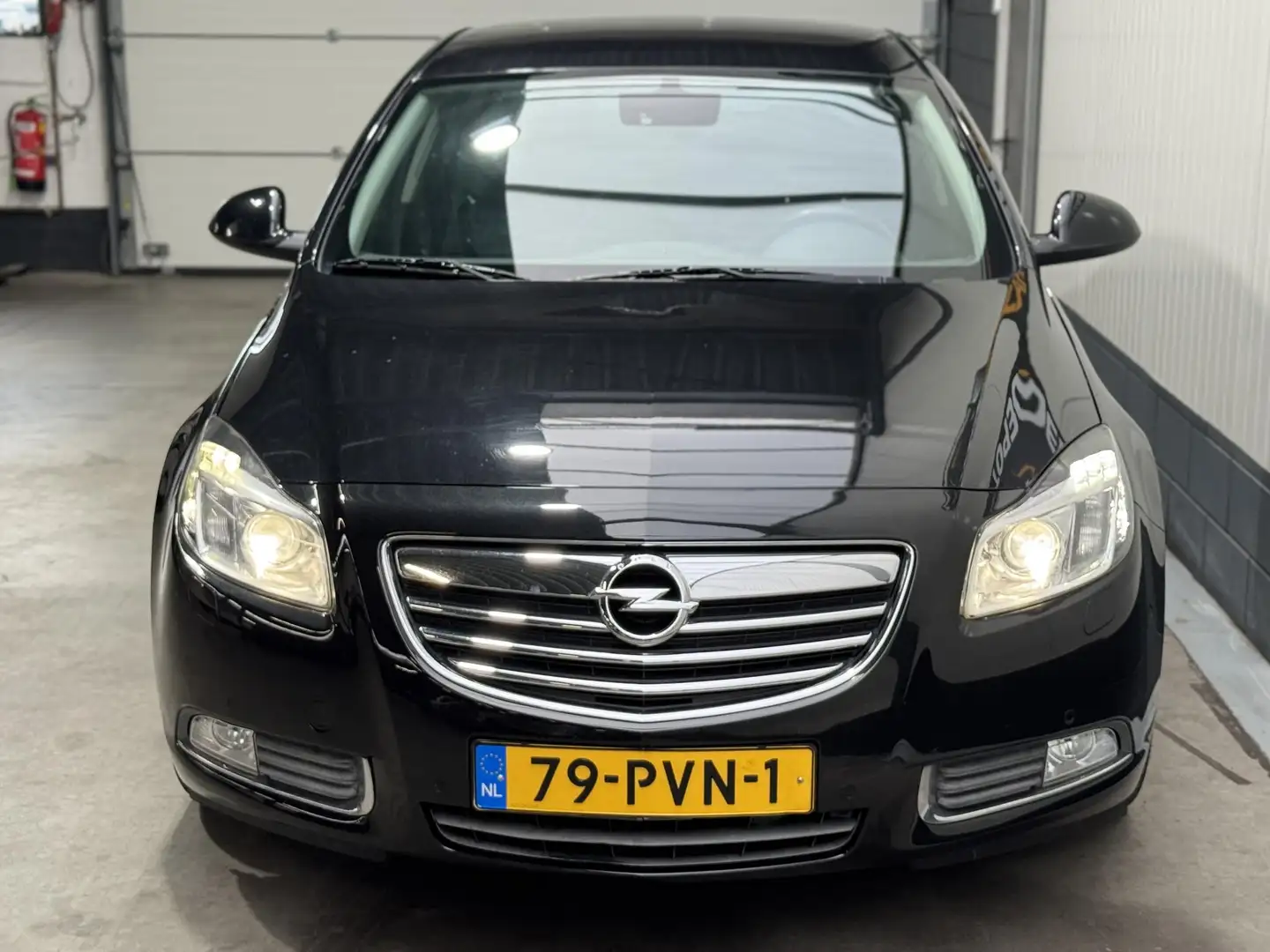 Opel Insignia 1.6 T Sport Zwart - 2