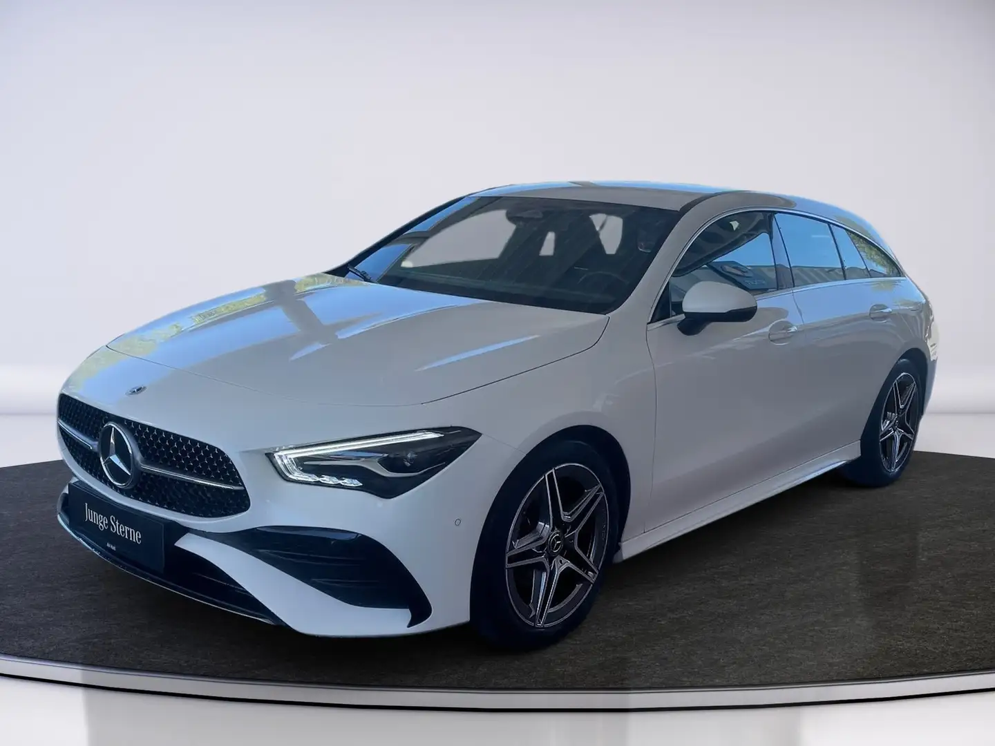 Mercedes-Benz CLA 180 Shooting Brake AMG Line, Rückfahrkamera Weiß - 2