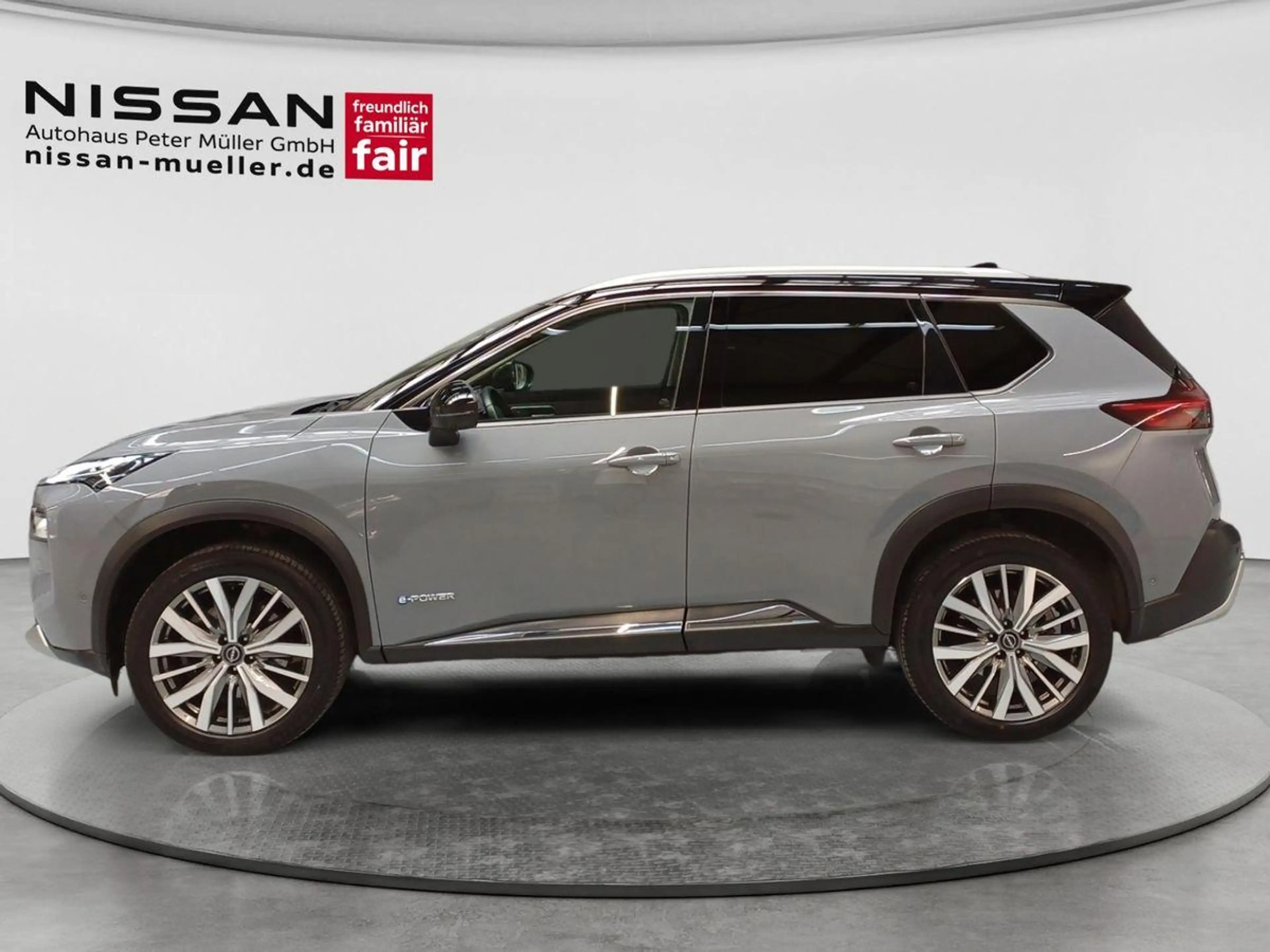 Nissan X-Trail e-Power e-4ORCE 213PS 4x4 Tekna+ 20'' — photo 2