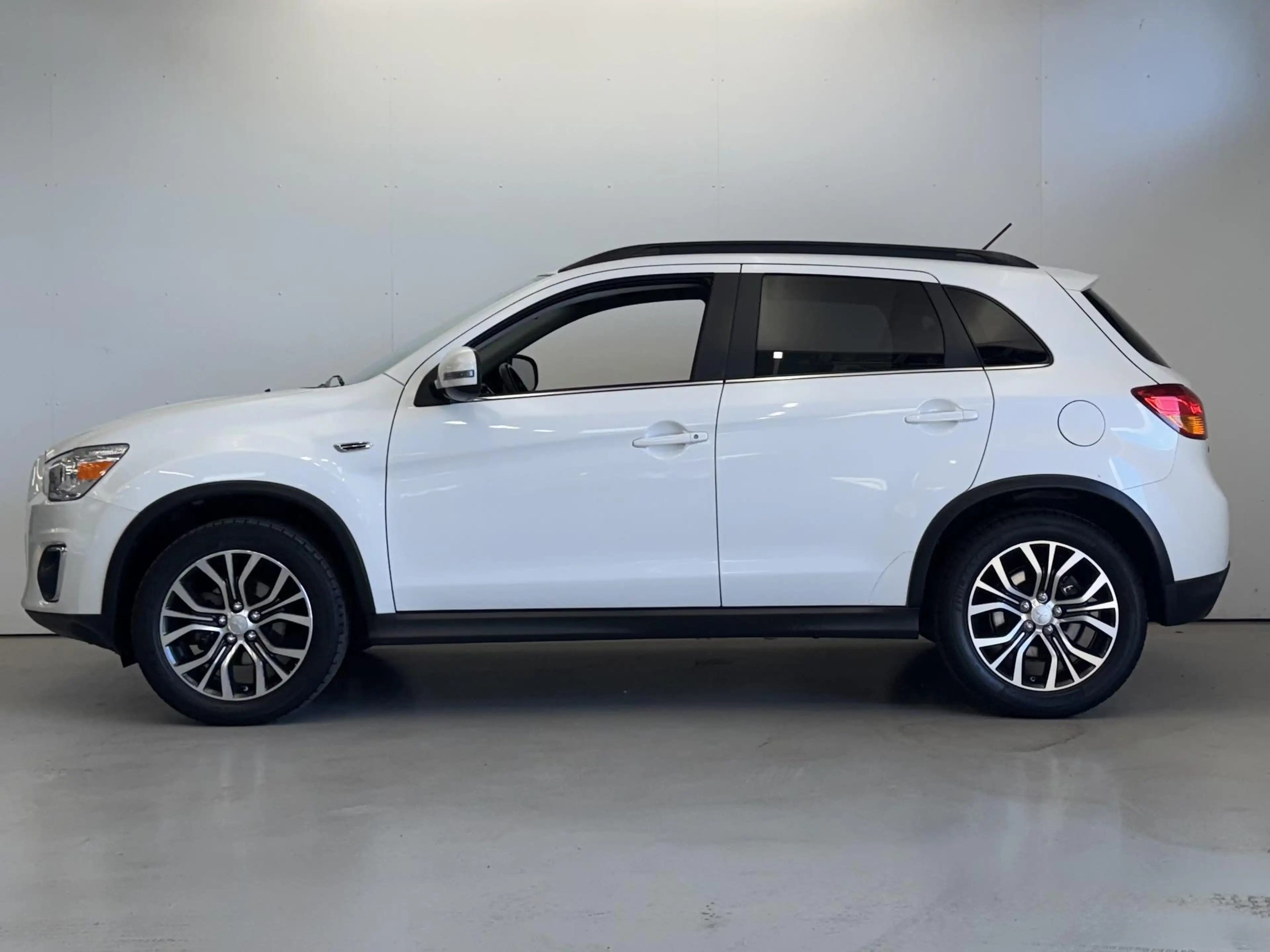 Mitsubishi ASX 1.6 Cleartec Invite+ | Cruise Controle | Clima | 1 — photo 3