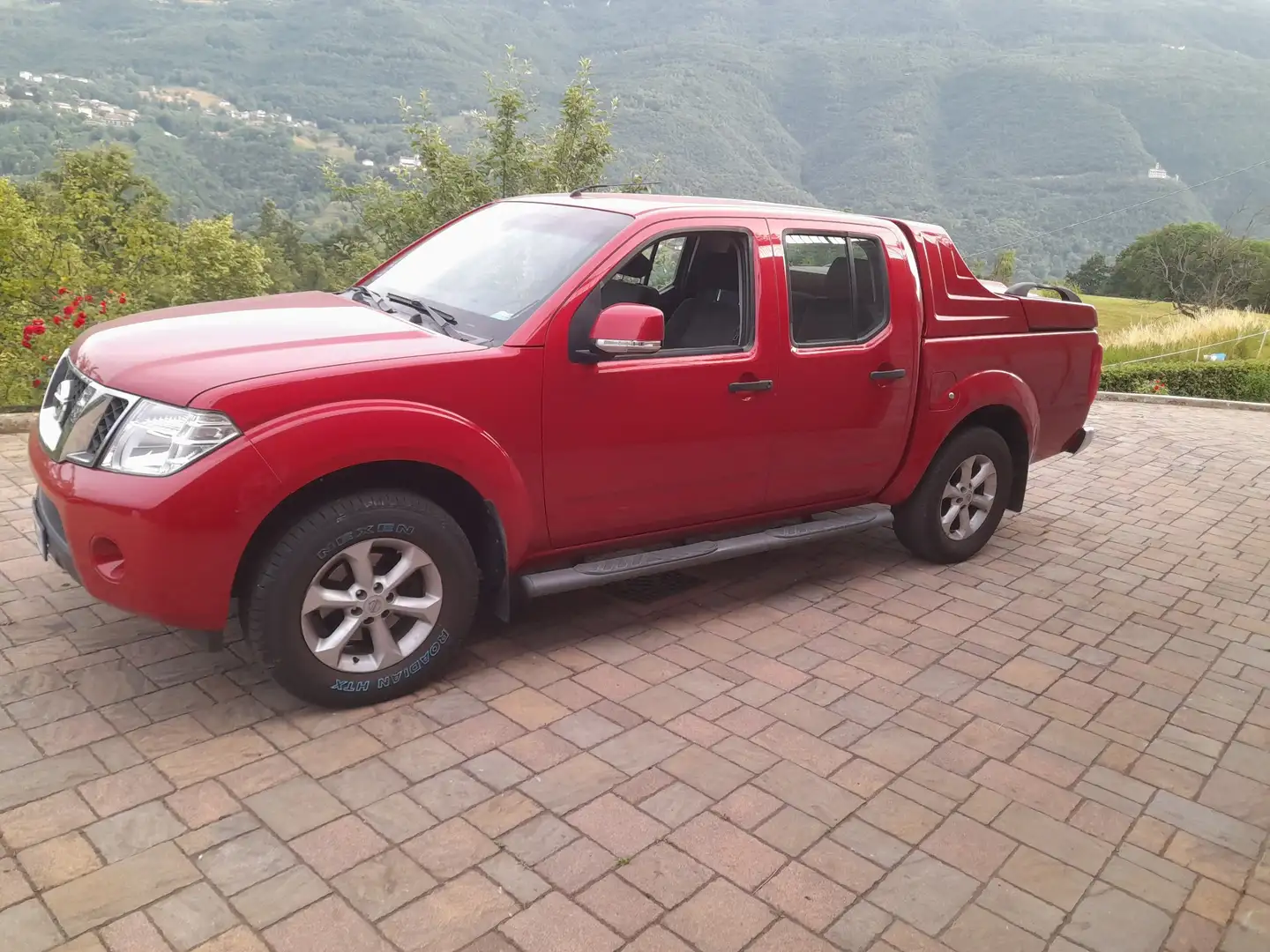 Nissan Navara 2.5 dci k.cab LE - 2