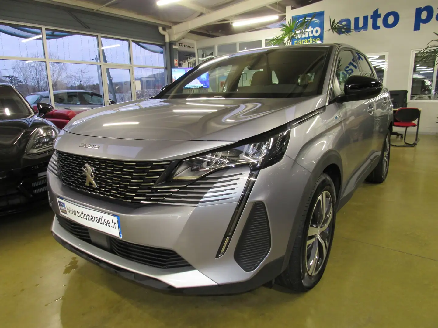 Peugeot 3008 HYBRID 180 ACTIVE PACK E-EAT8 + OPTIONS Gris - 1