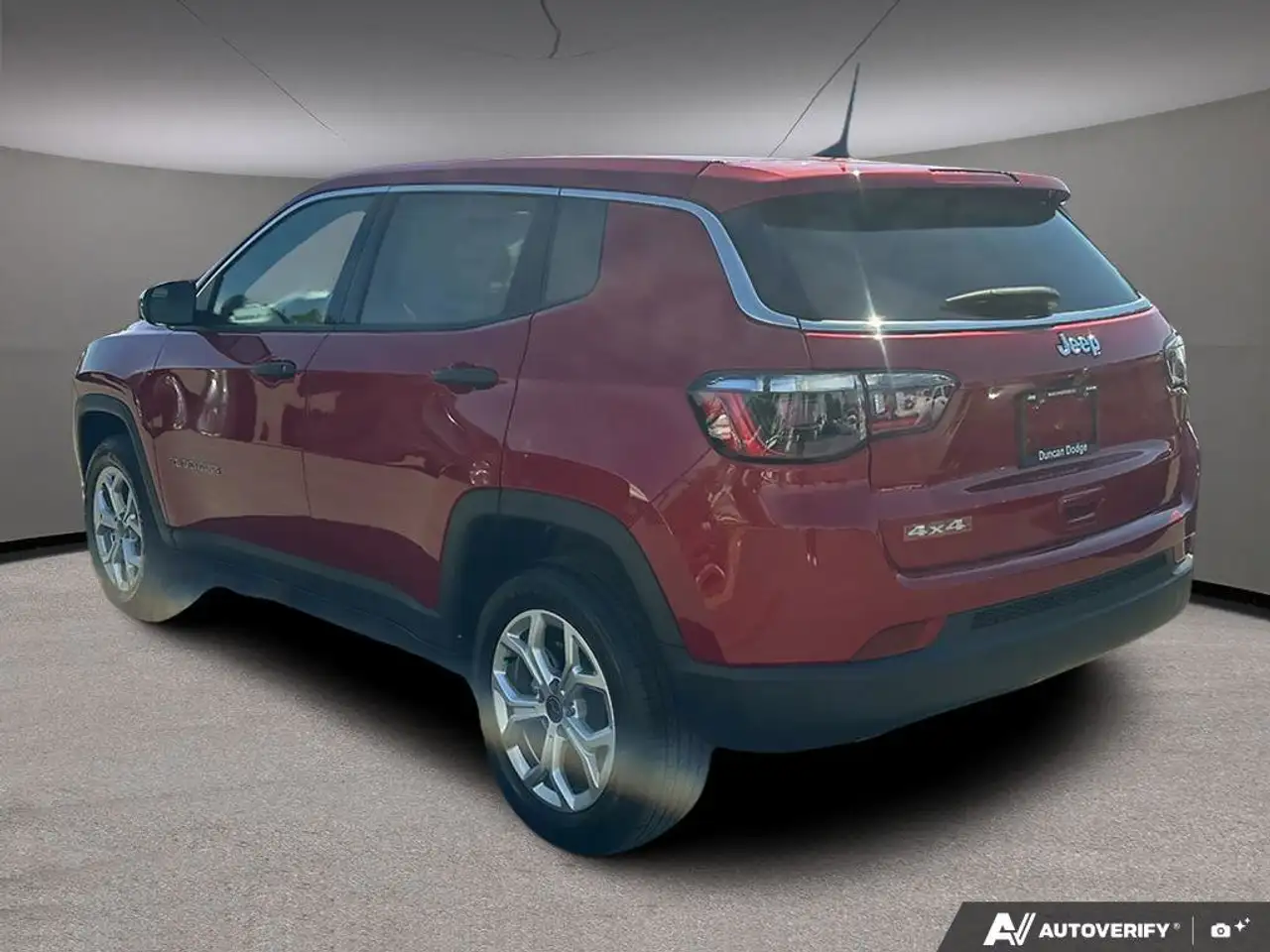 Jeep Compass photo Jeep Compass