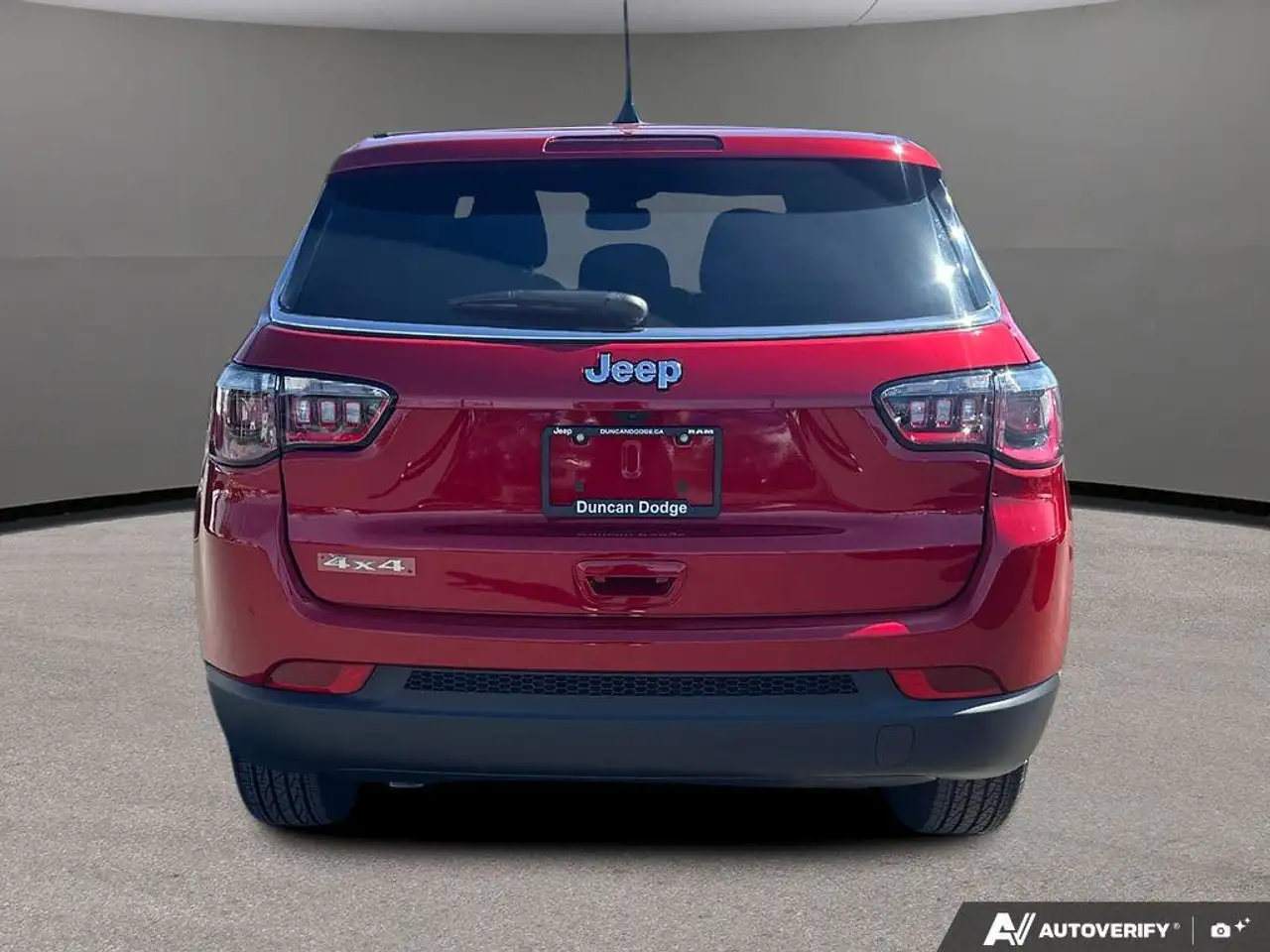 Jeep Compass photo Jeep Compass