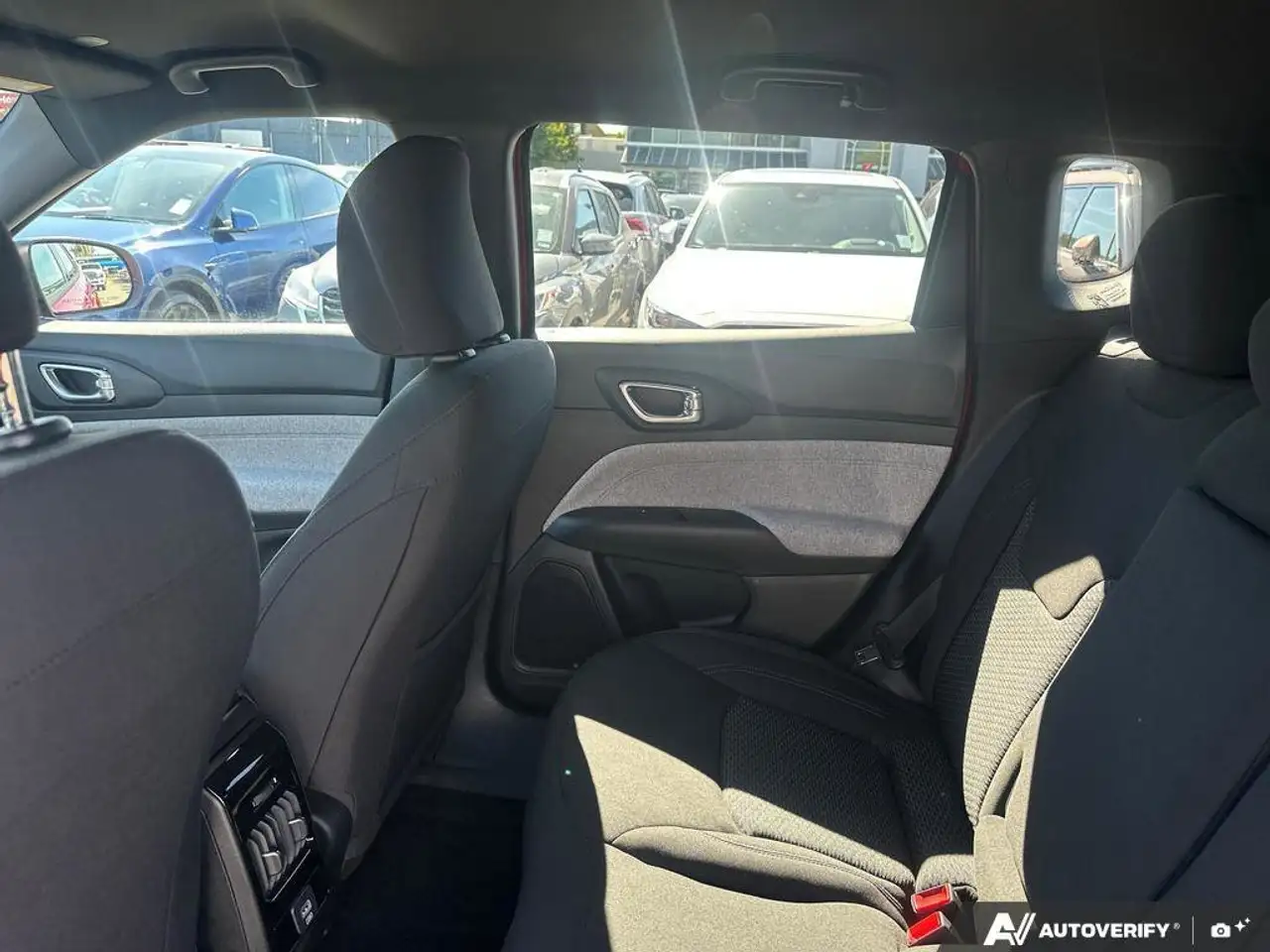Jeep Compass photo Jeep Compass