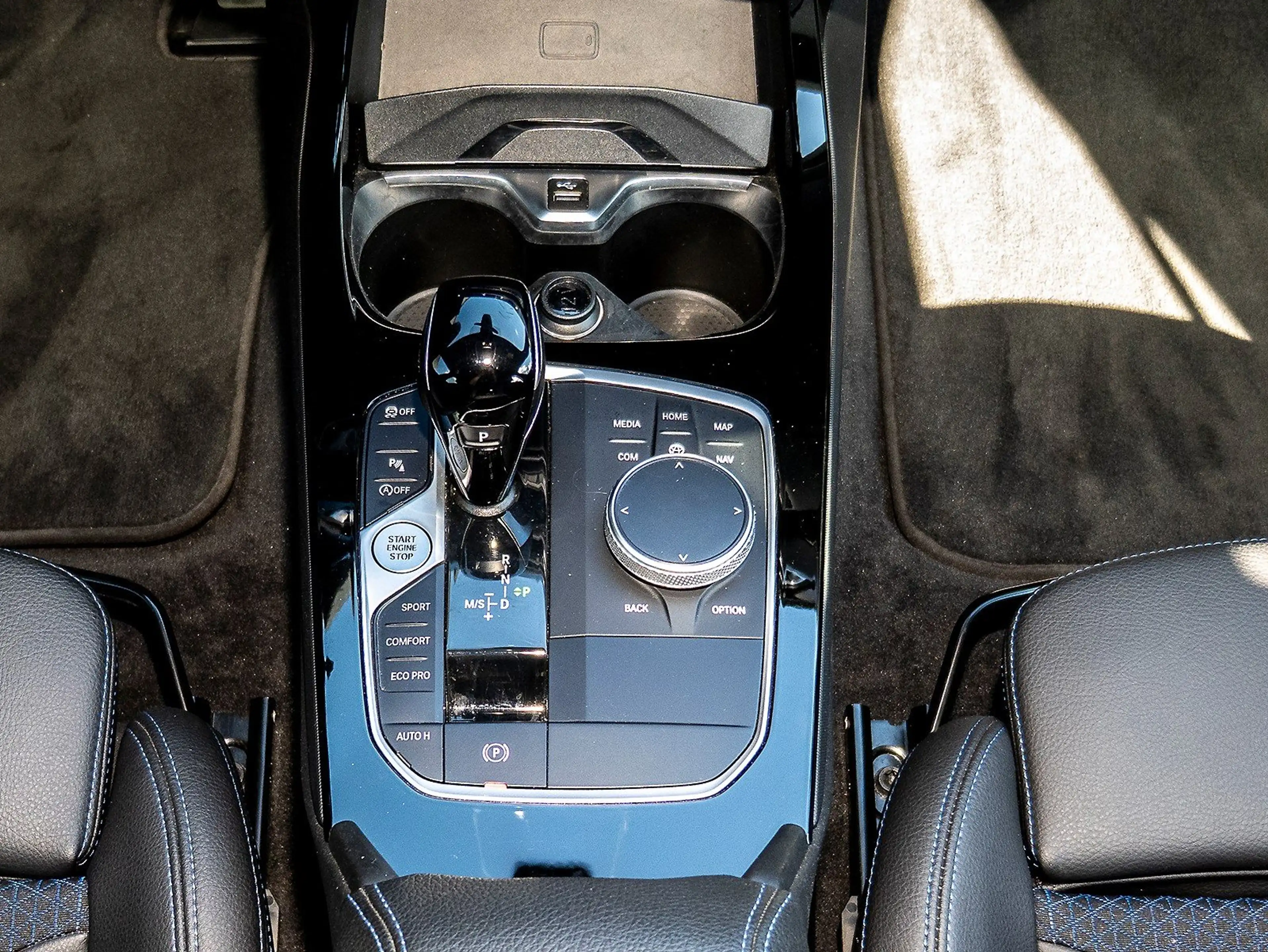 BMW 118 i 5-Tür M Sportpaket AHK ACC Cam DAB HiFi LED — photo 10