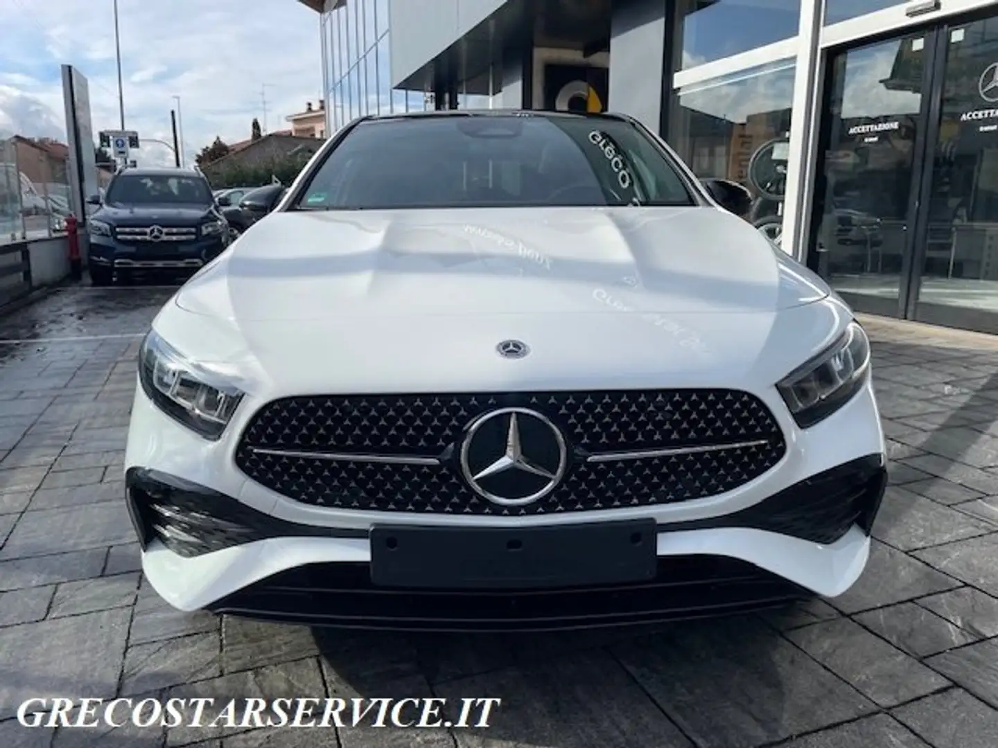 Mercedes-Benz A 250 AMG Line AdvancedPlus 4matic Automatic MILD-HYBRID Blanco - 2