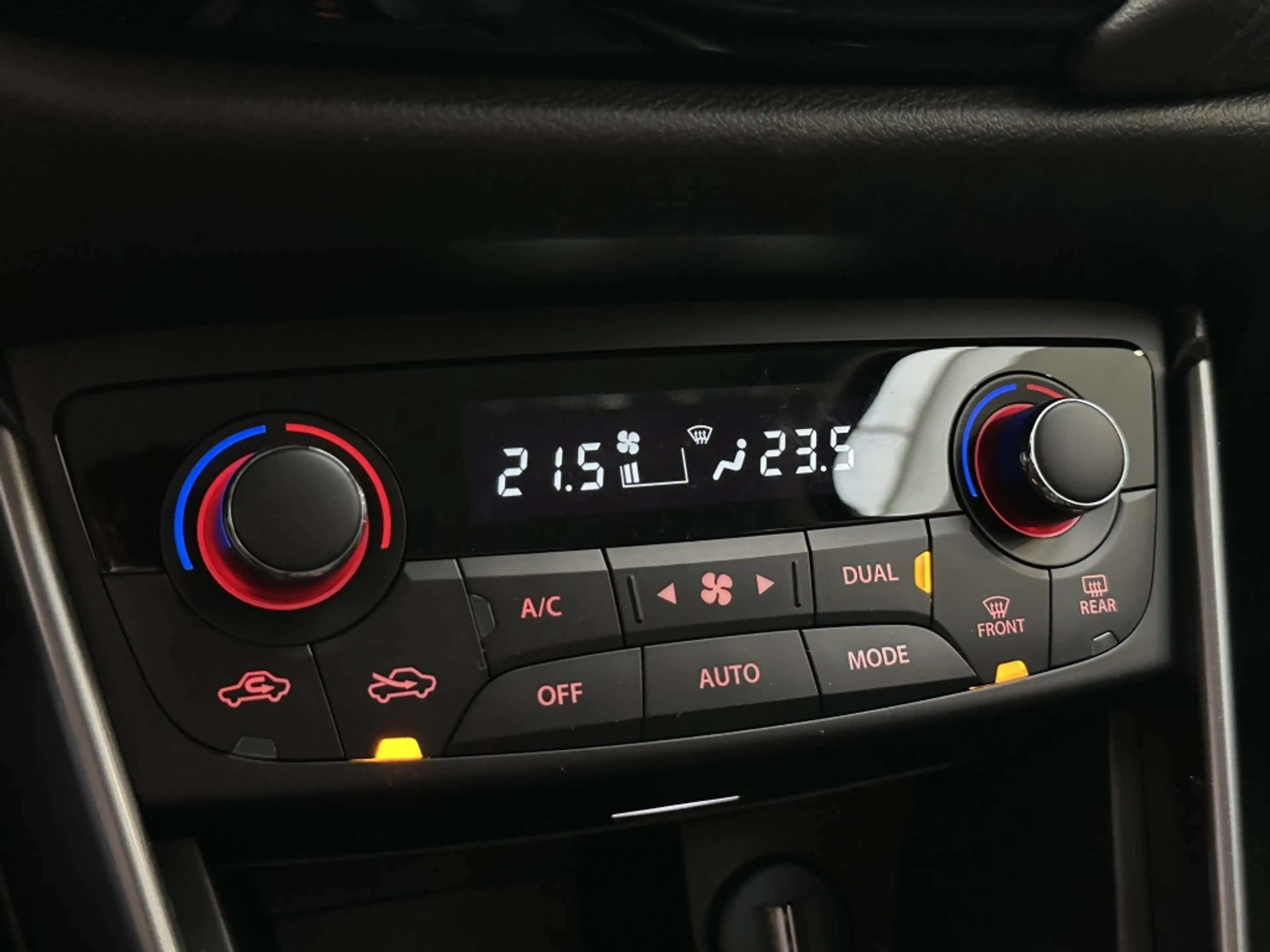 Suzuki S-Cross 1.4 Boosterjet Style Smart Hybrid [ CARPLAY I TREK — photo 17