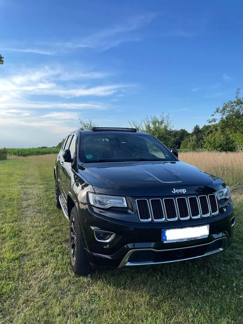 Jeep Grand Cherokee 3.0 CRD Overland Automatikgetriebe Černá - 2