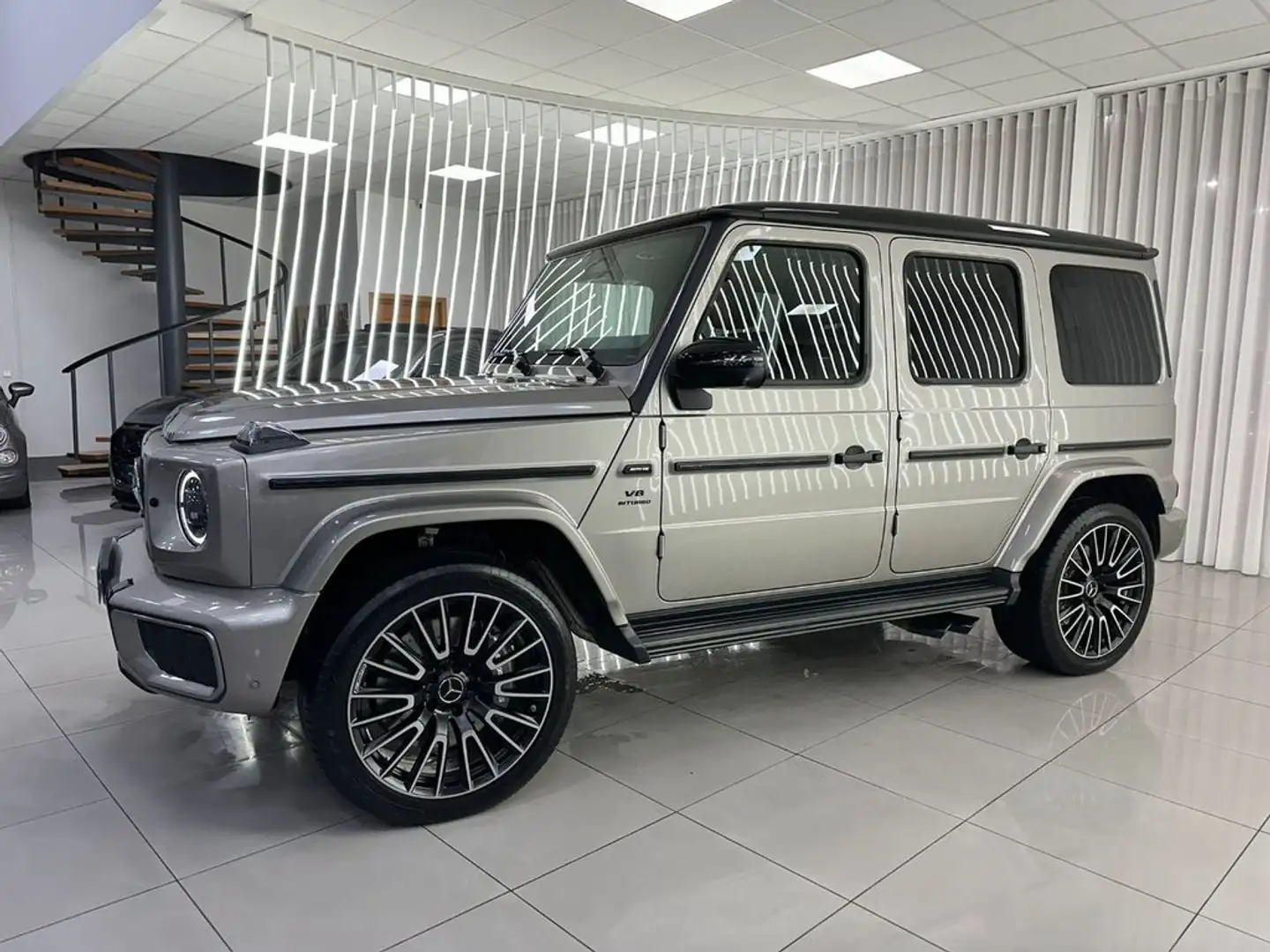 Mercedes-Benz G MercedesAMG 63 Gris - 2