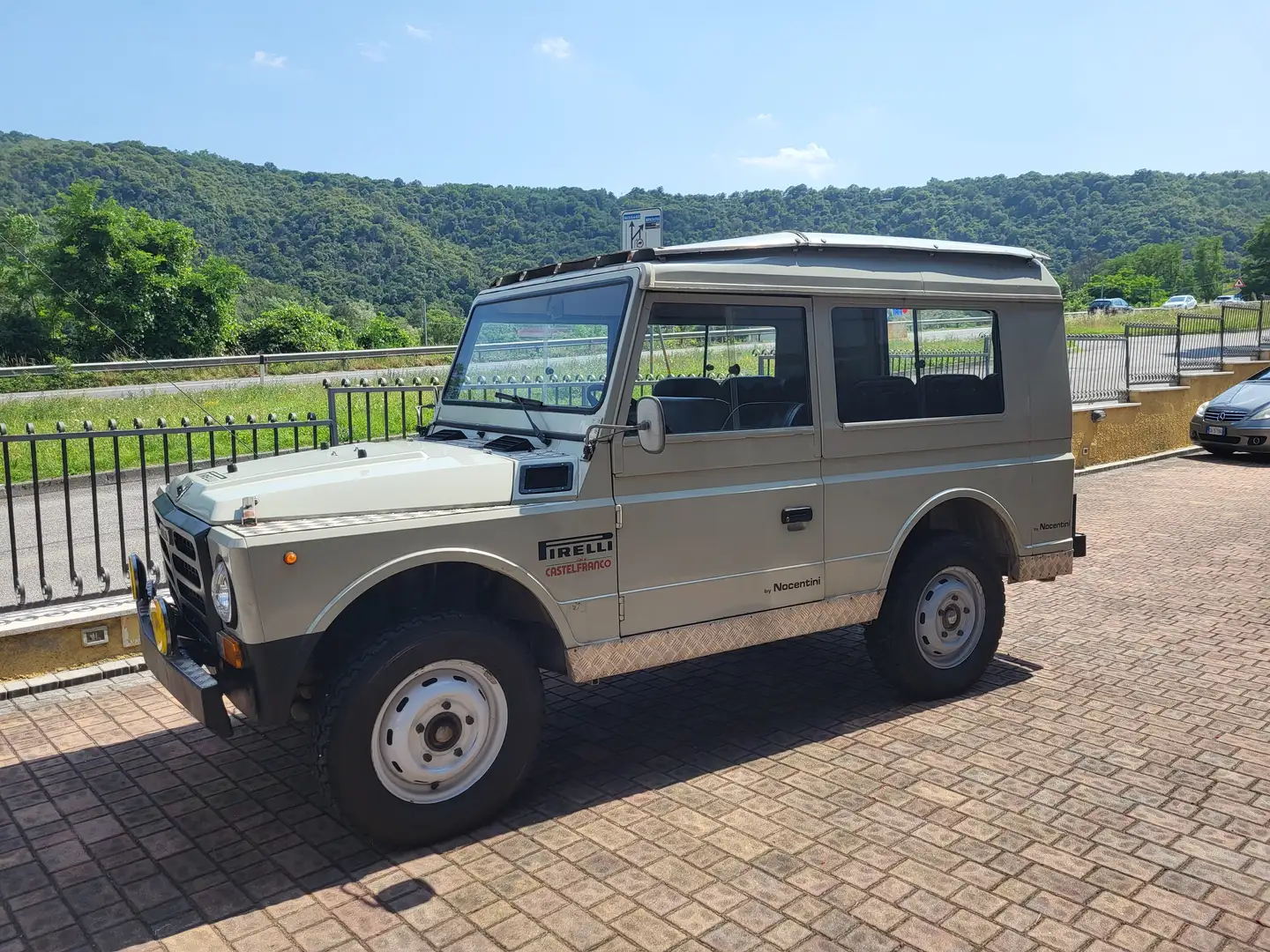 Fiat Campagnola autovettura 58,88kw  9 posti Béžová - 1