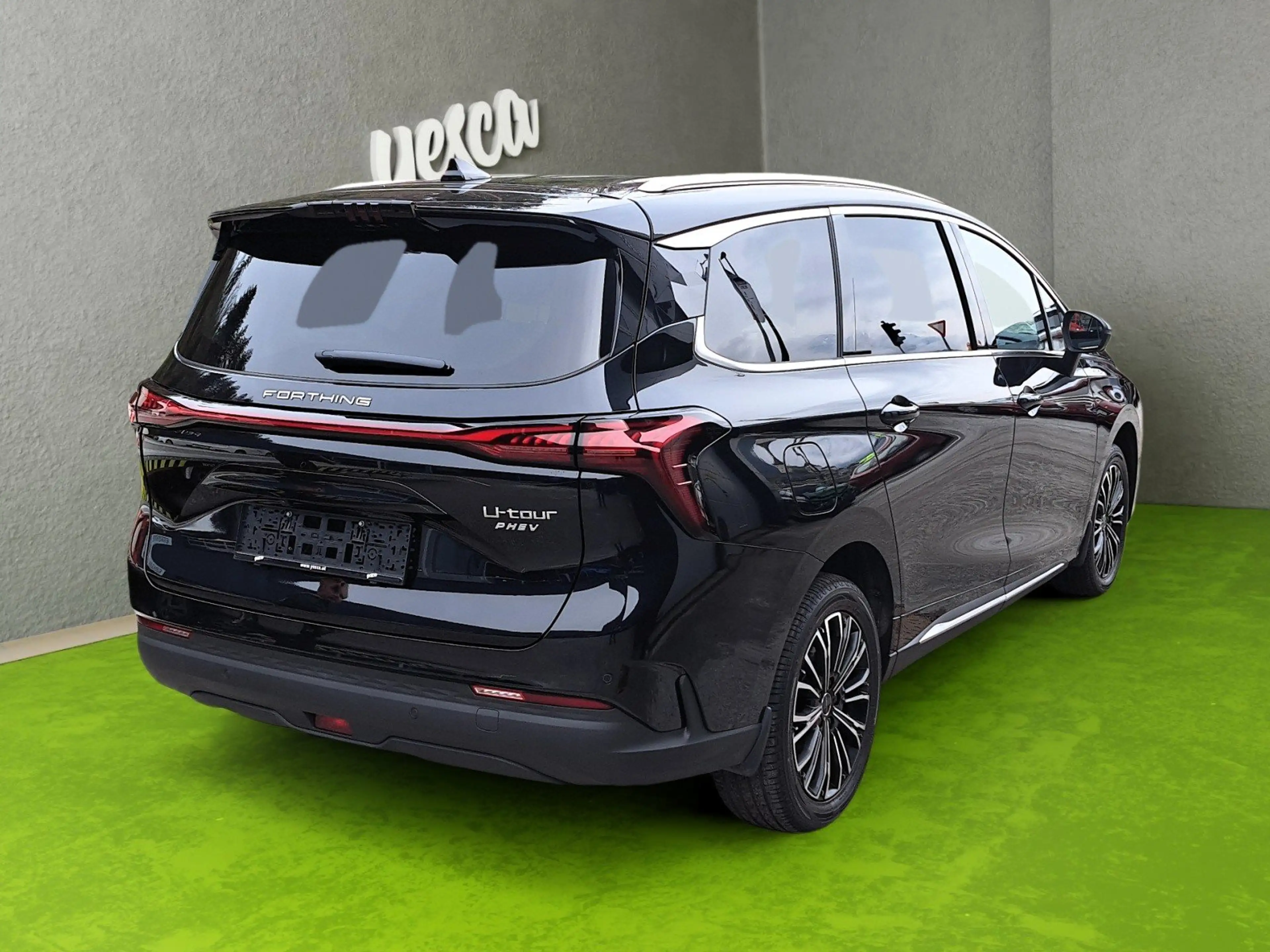 Forthing Forthing 4 PHEV — photo 4