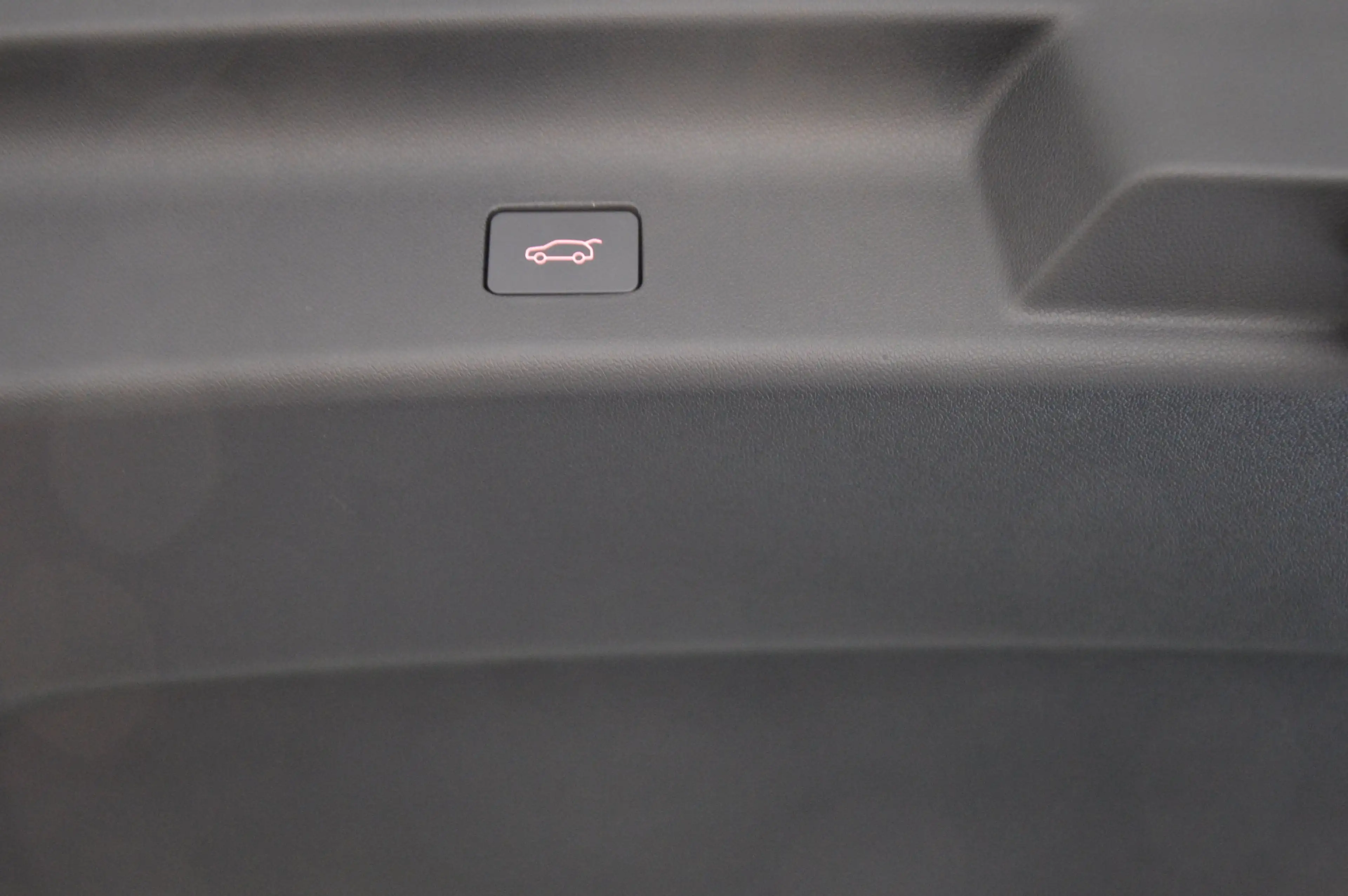 Forthing Forthing 4 PHEV — photo 15