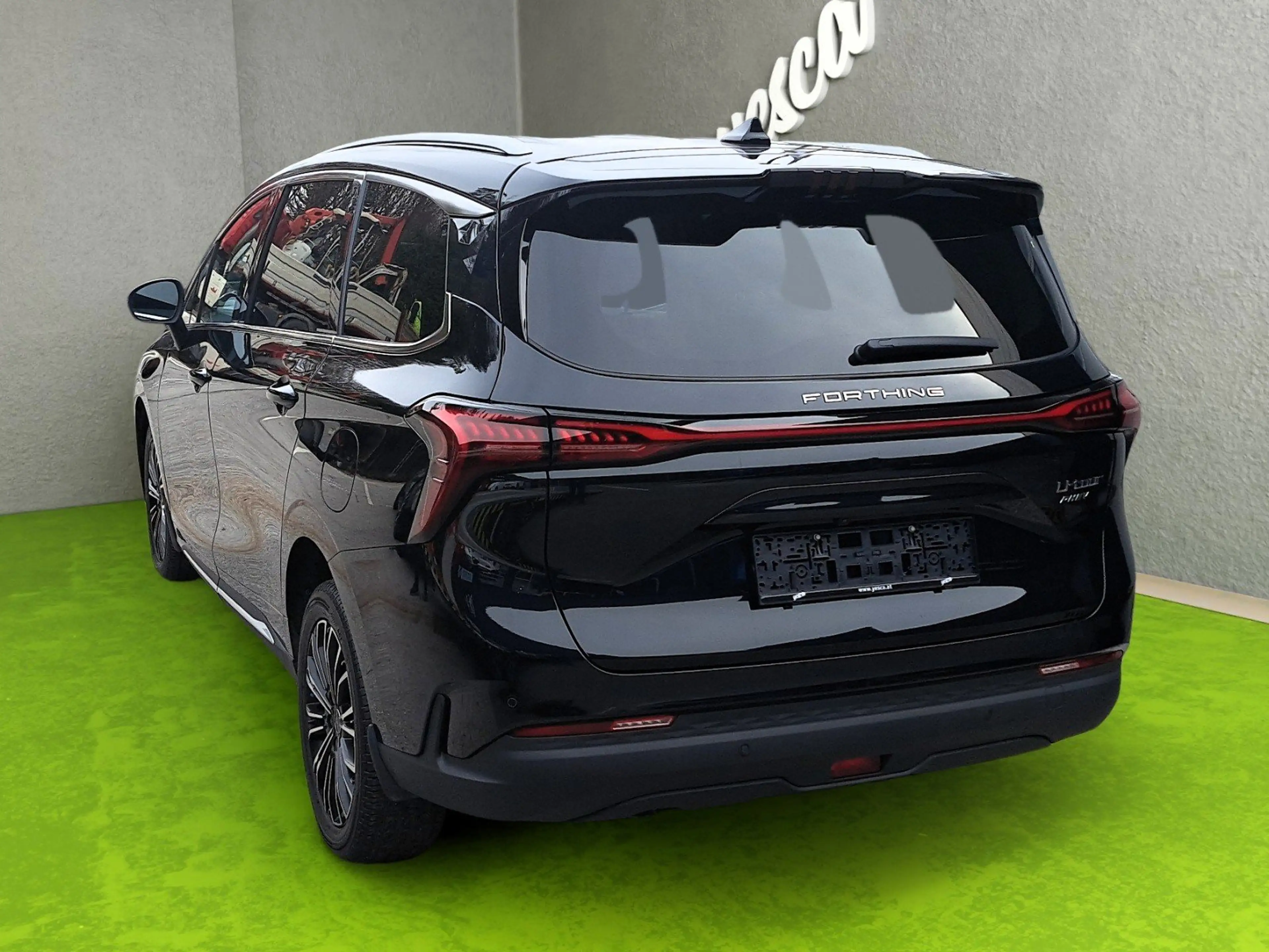 Forthing Forthing 4 PHEV — photo 3
