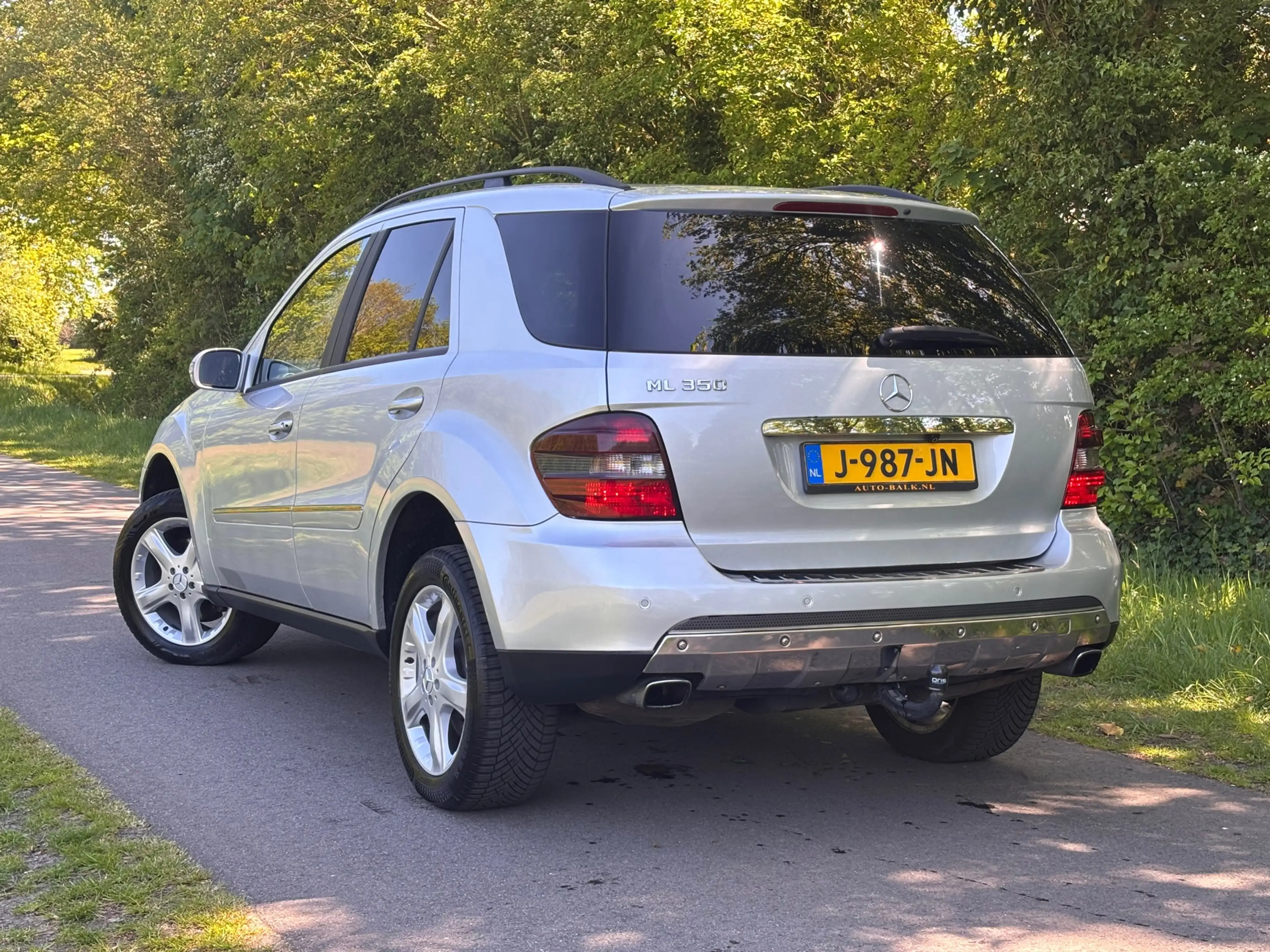 Mercedes-Benz ML 350 M-klasse | Automaat + Carplay + Nieuwe APK Nu € 7. — photo 2