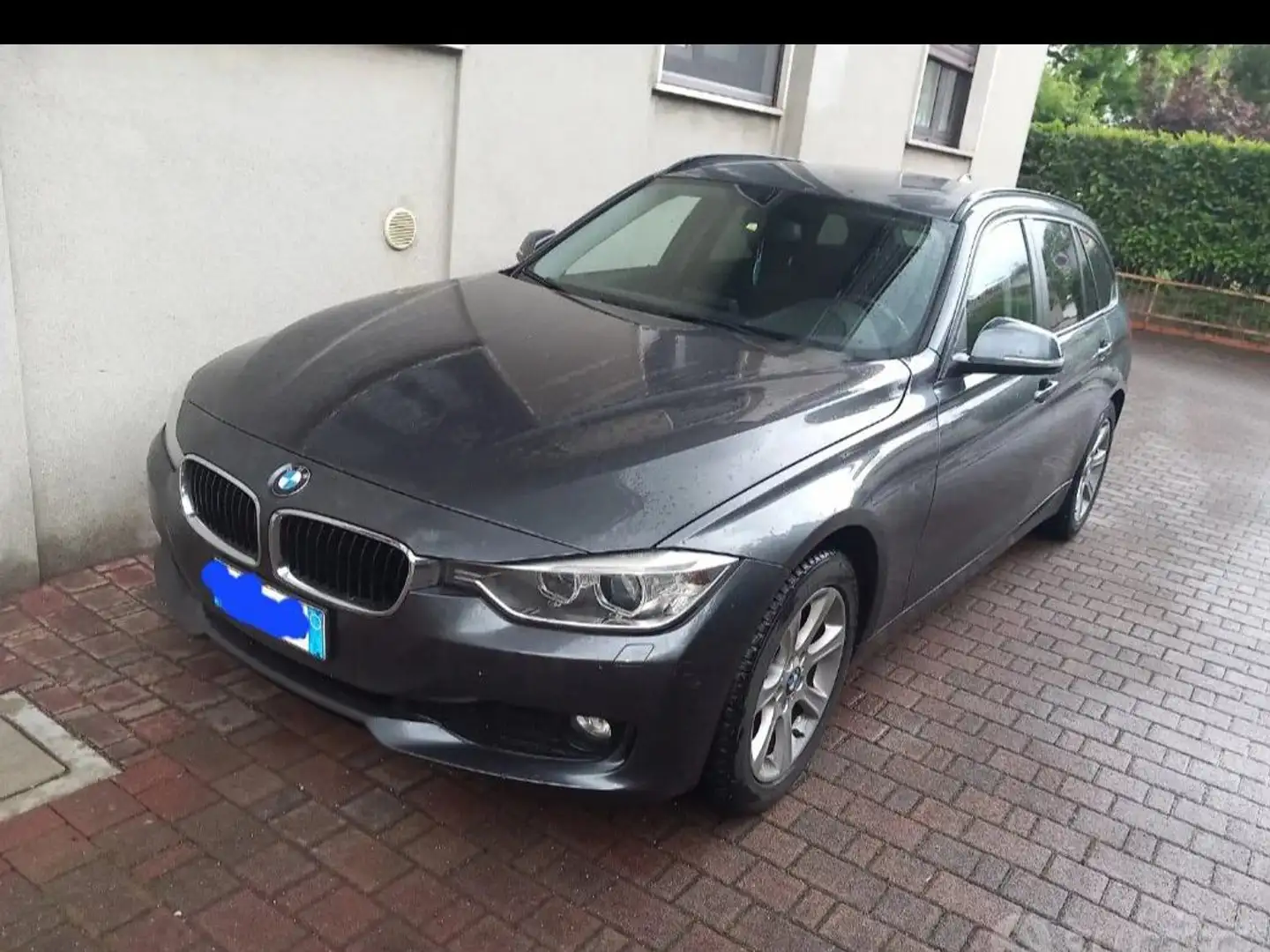 BMW 320 Serie 3 F31 2012 Touring 320d xdrive Business auto Grigio - 2