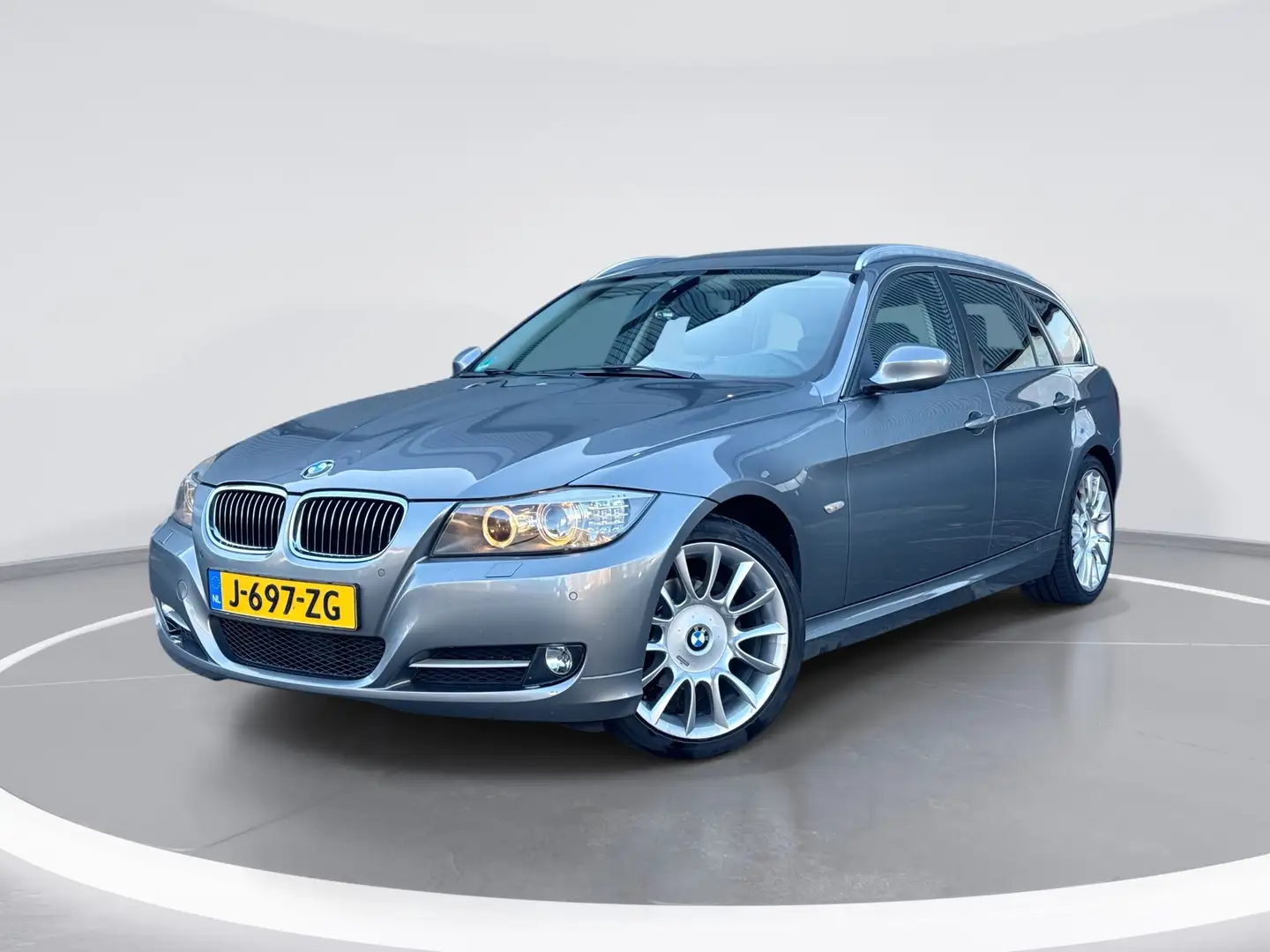 BMW 318 3-serie Touring 318i Luxury Line |PANO|CARPLAY|STO Gris - 1