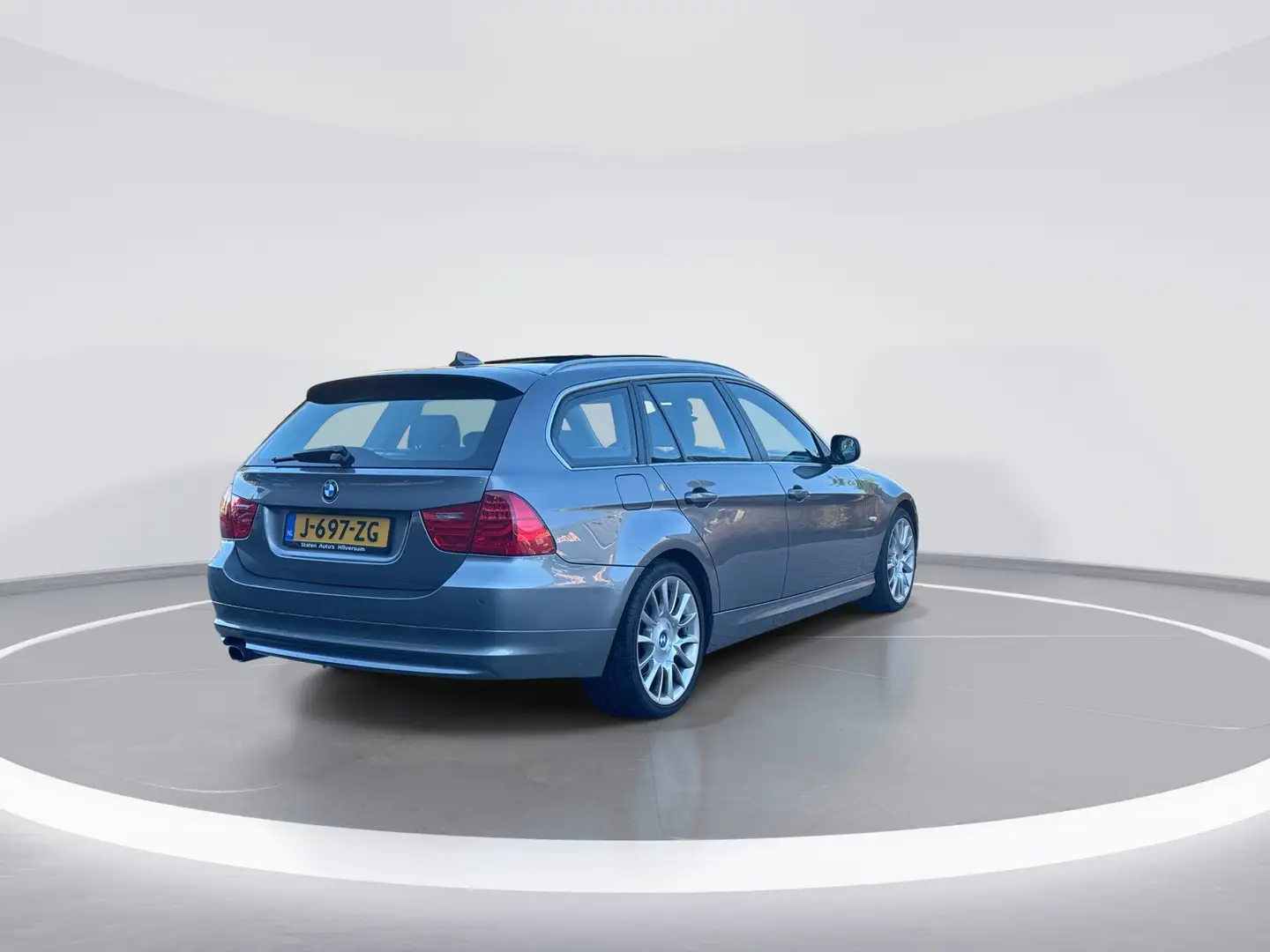 BMW 318 3-serie Touring 318i Luxury Line |PANO|CARPLAY|STO Gris - 2