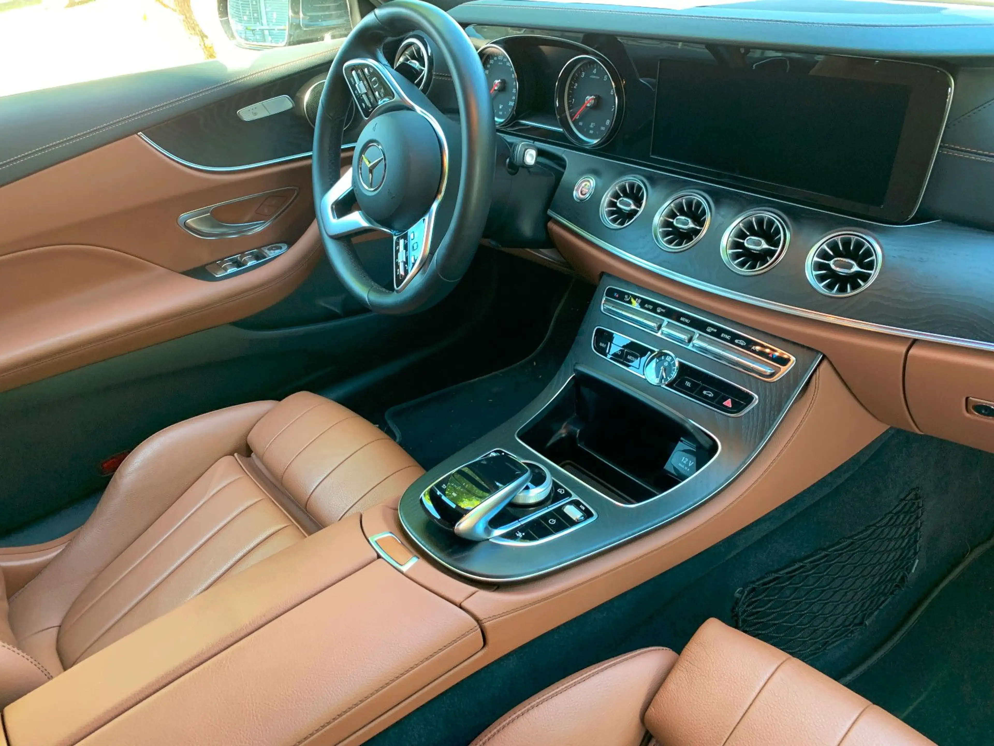 Mercedes-Benz E 200 4M*Coupe*Avantgarde*1.Hand* — photo 6