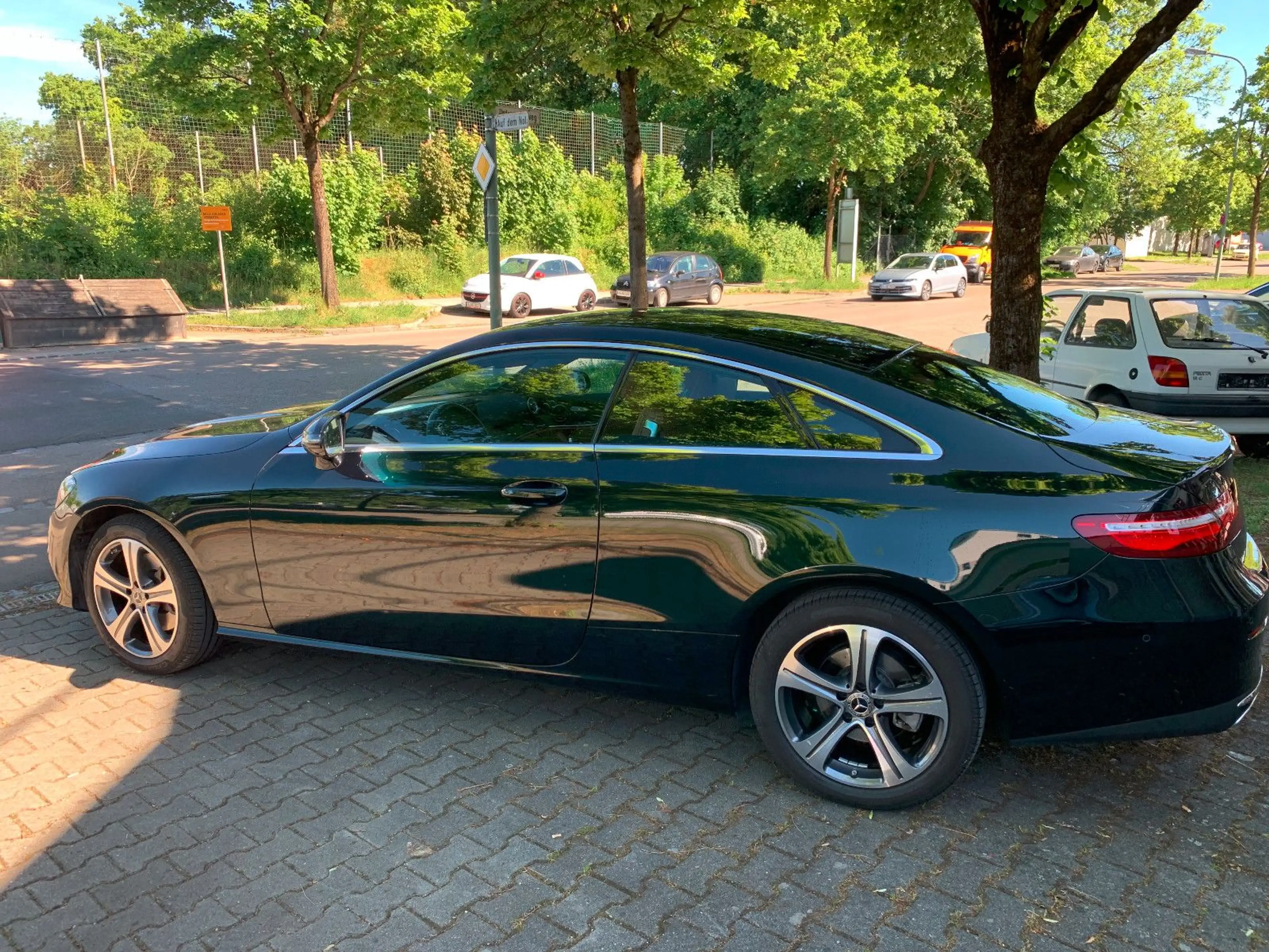 Mercedes-Benz E 200 4M*Coupe*Avantgarde*1.Hand* — photo 8