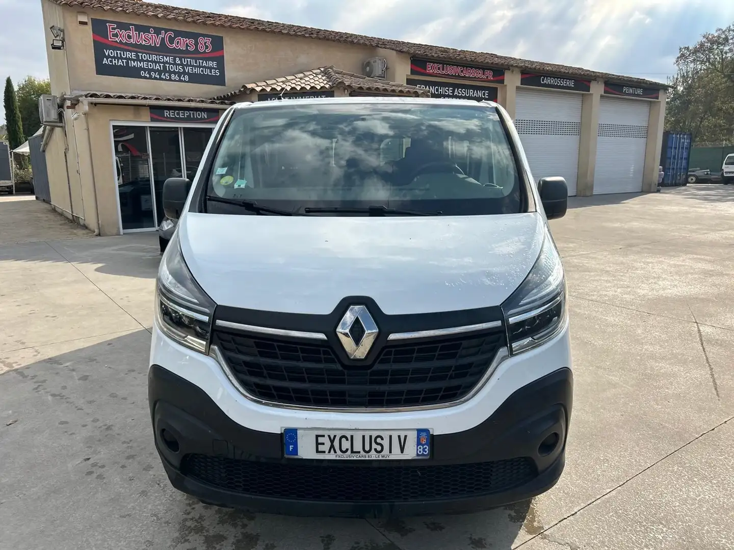 Renault Trafic L1 2.0 DCI 120CH S\u0026S ZEN 8 PLACES Weiß - 2