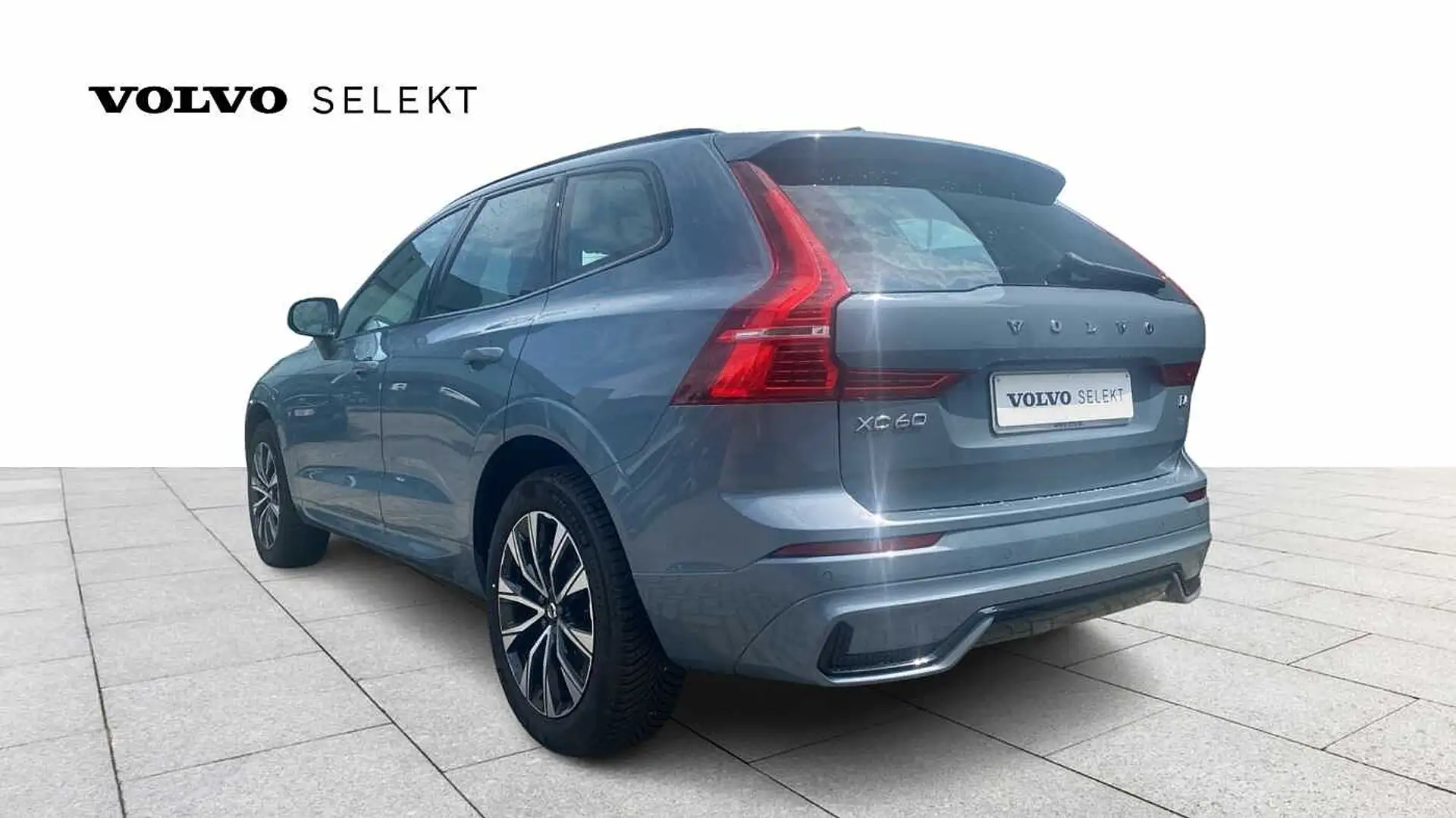 Volvo XC60 Plus Dark, B4 Mild hybrid, Benzine, Grijs - 2