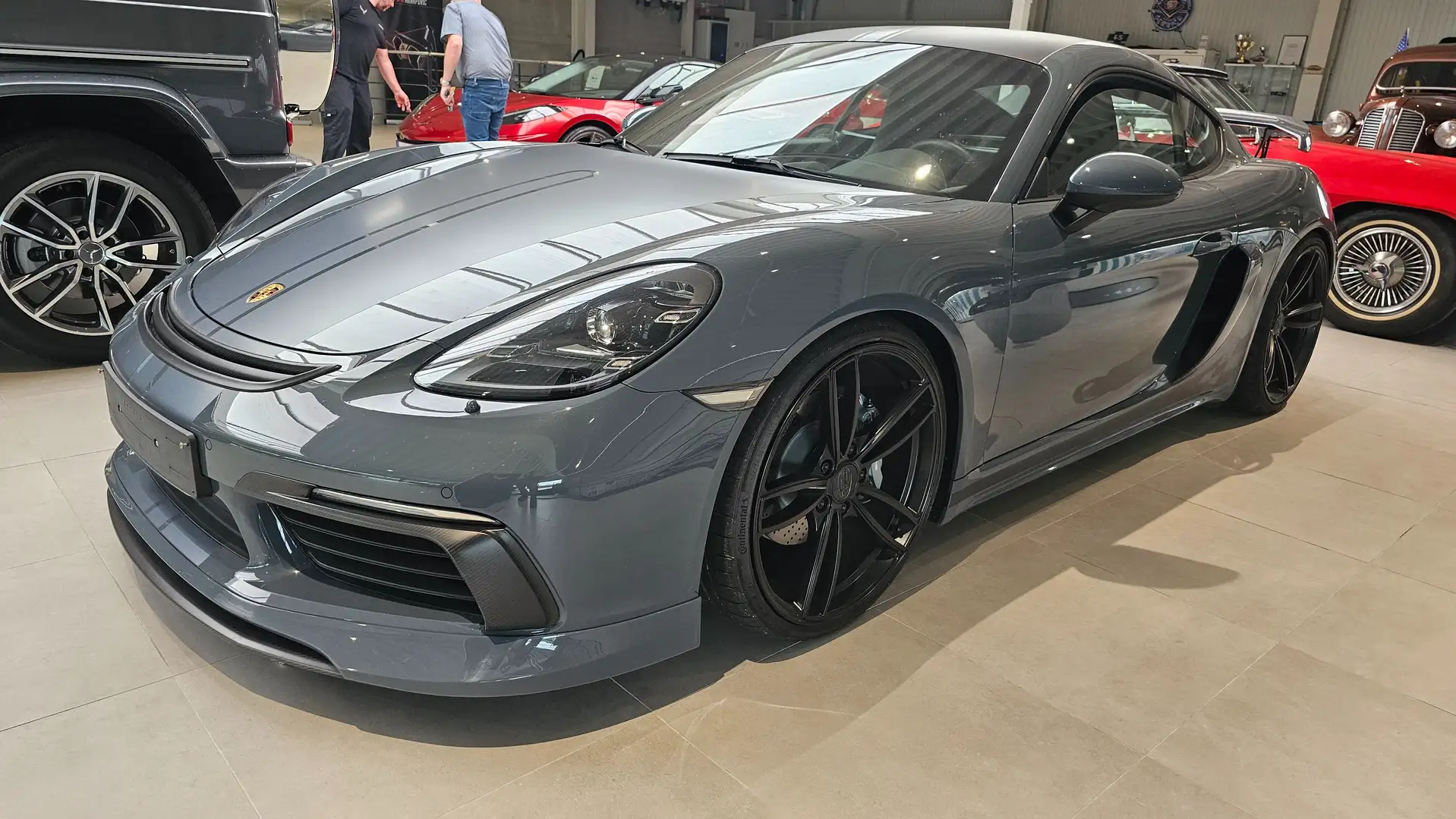 Porsche Cayman 718 Gris - 1