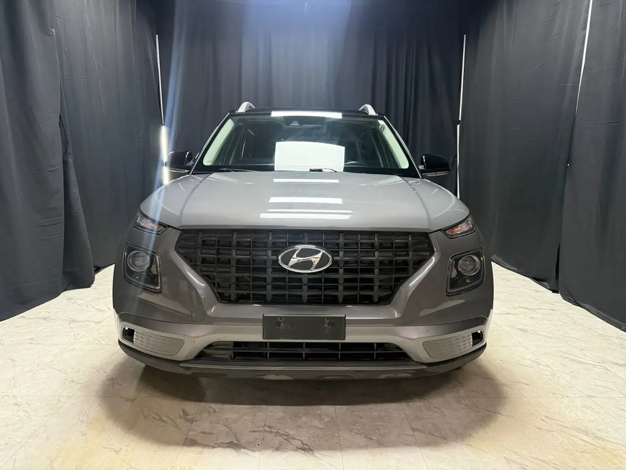 Hyundai Venue снимка Hyundai Venue