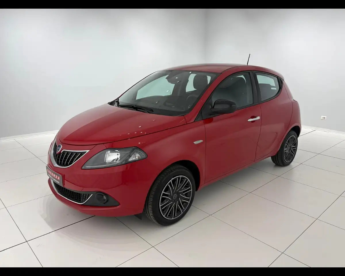 Lancia Ypsilon 2023 — фото 14