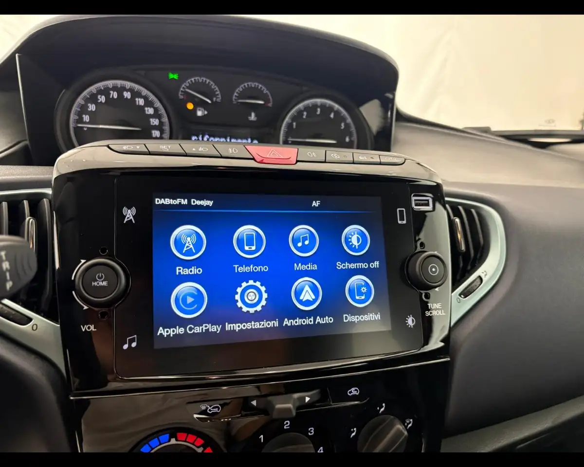 Lancia Ypsilon 2023 — фото 7