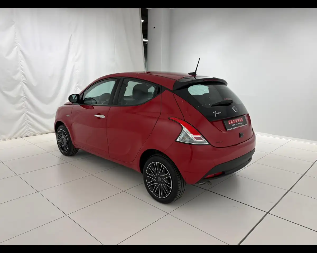 Lancia Ypsilon 2023