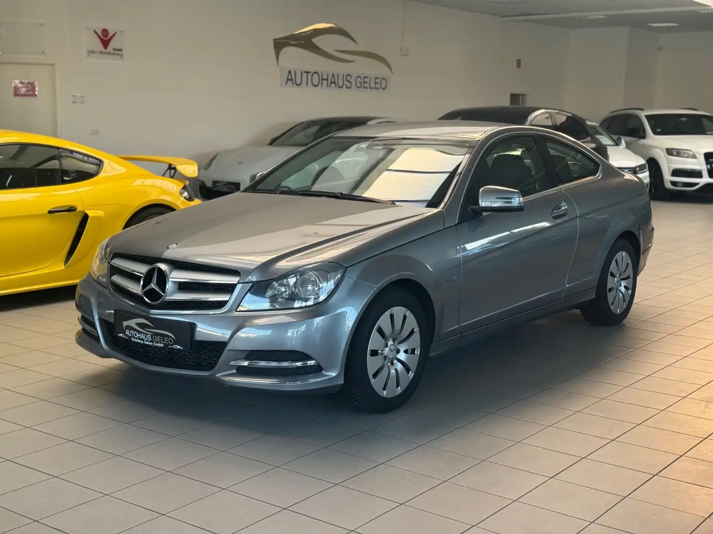 Mercedes-Benz C 220 CDI BlueEfficiency / LEDER / AUTOMATIK / Silber - 1