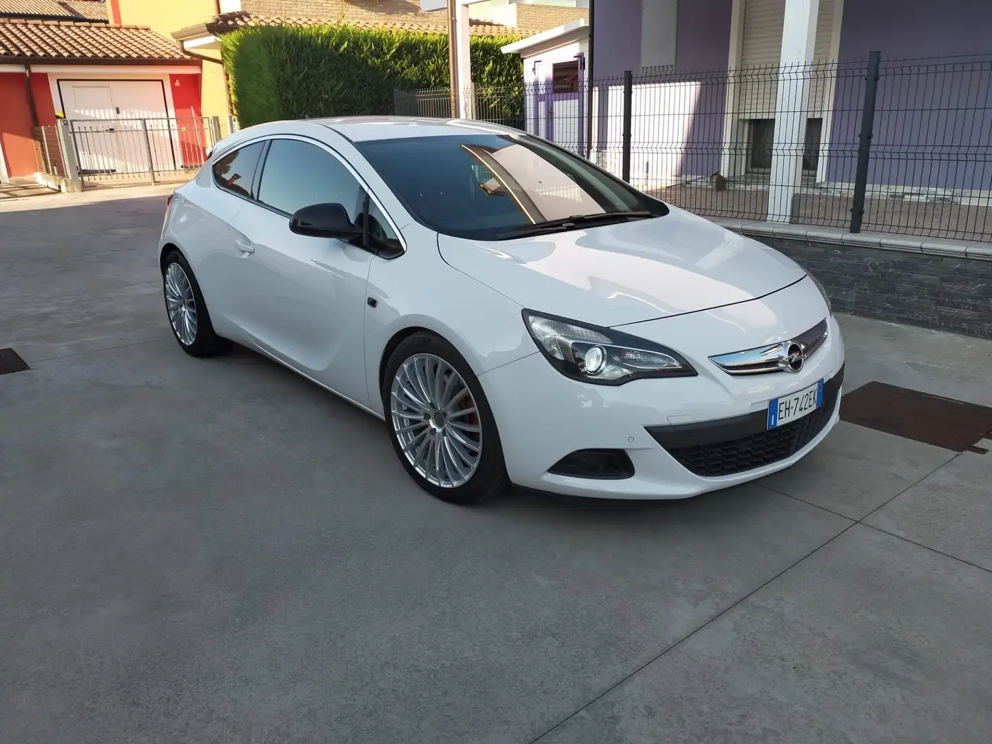 Opel Astra Astra GTC 2.0 cdti ecotec Cosmo S s Bianco - 1